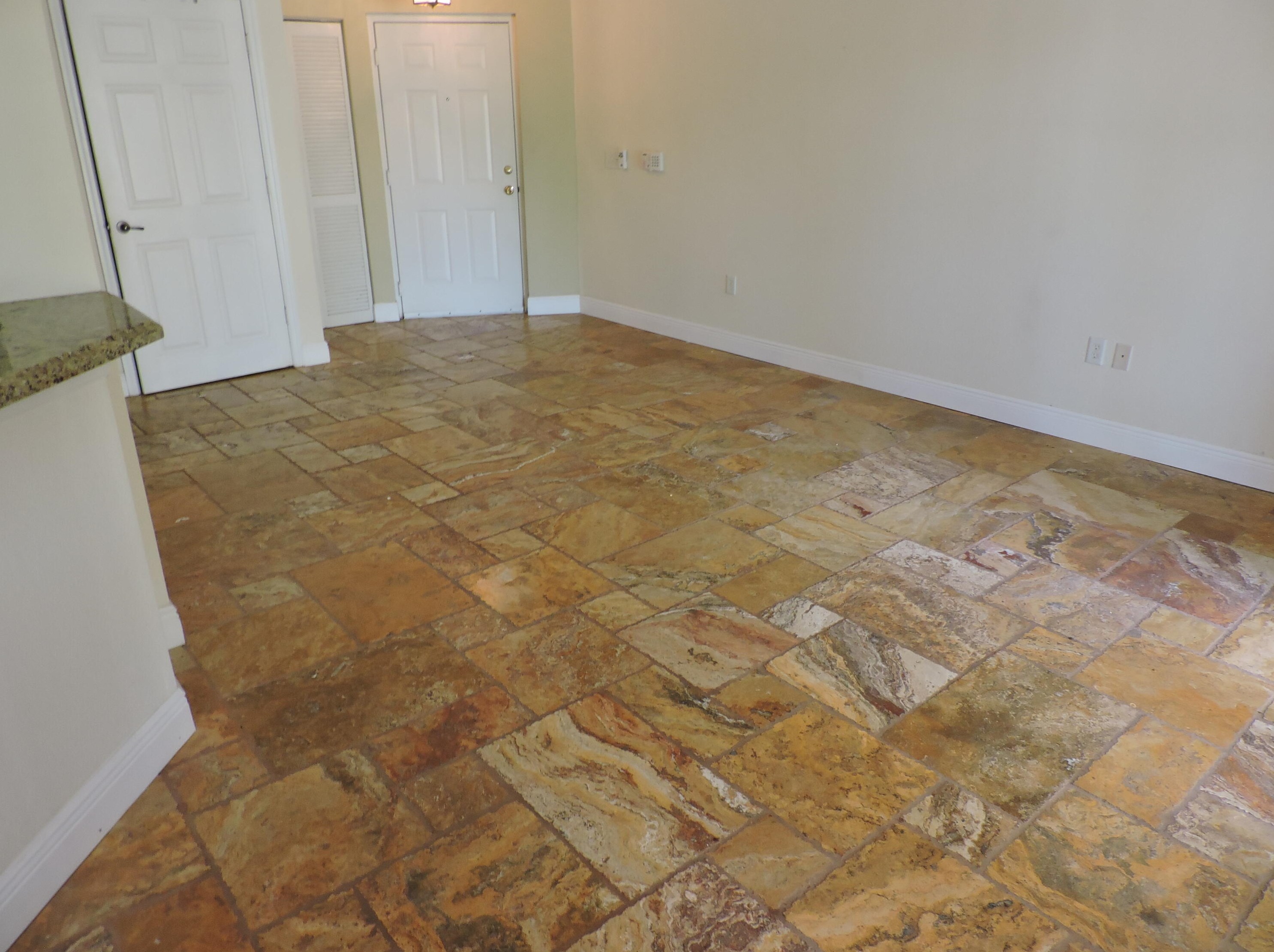3019 Alcazar Pl #301, West Palm Beach, FL 33410