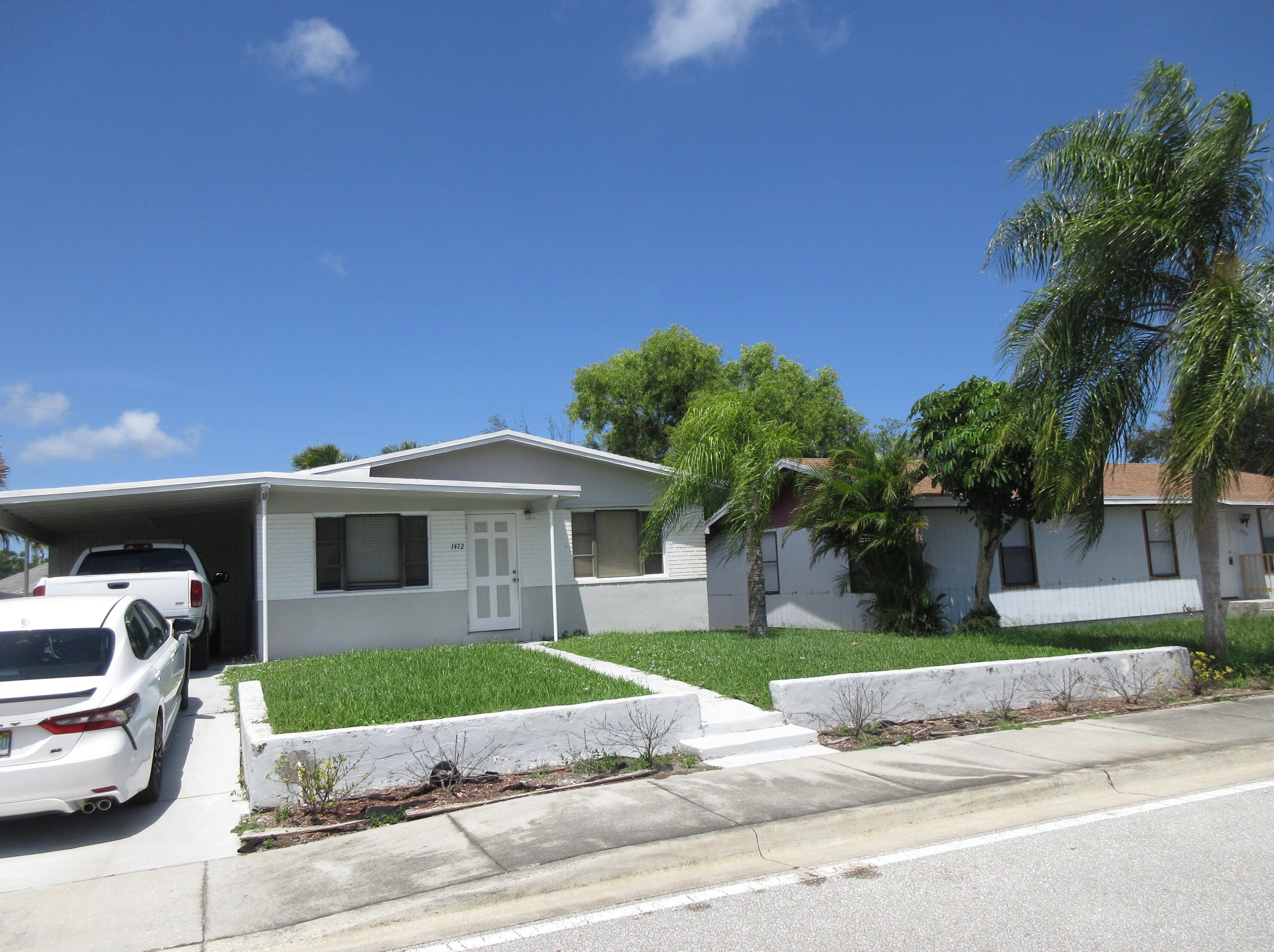 1472 W 32nd St, West Palm Beach, FL 33404