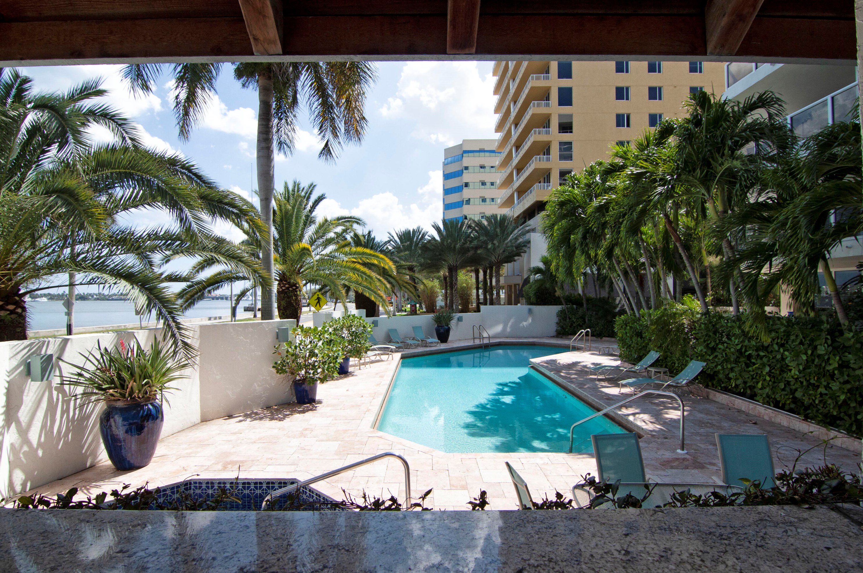 1617 N Flagler Dr #11b, West Palm Beach, FL