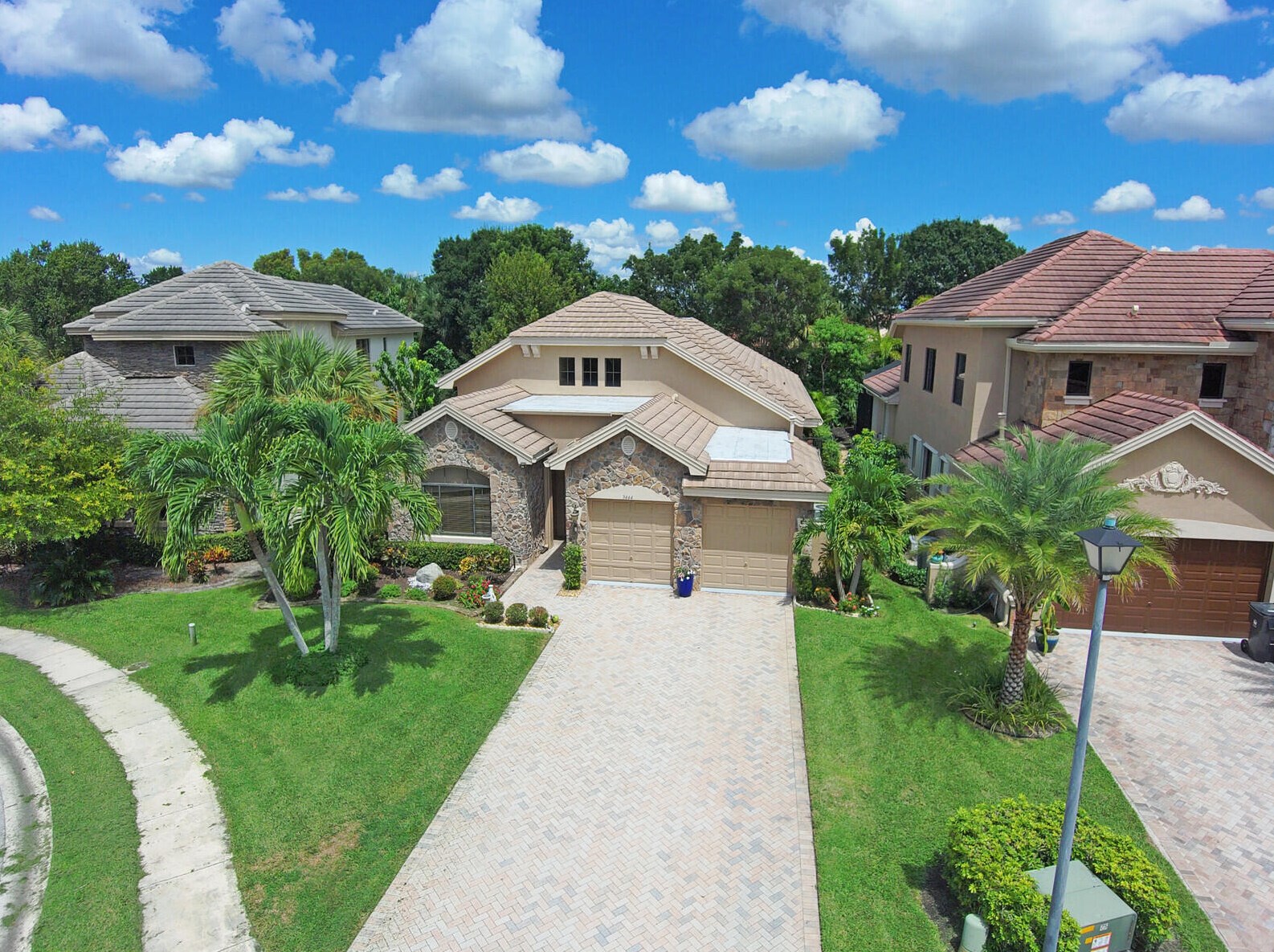 3444 Collonade Dr, Lake Worth FL  33449-8062 exterior