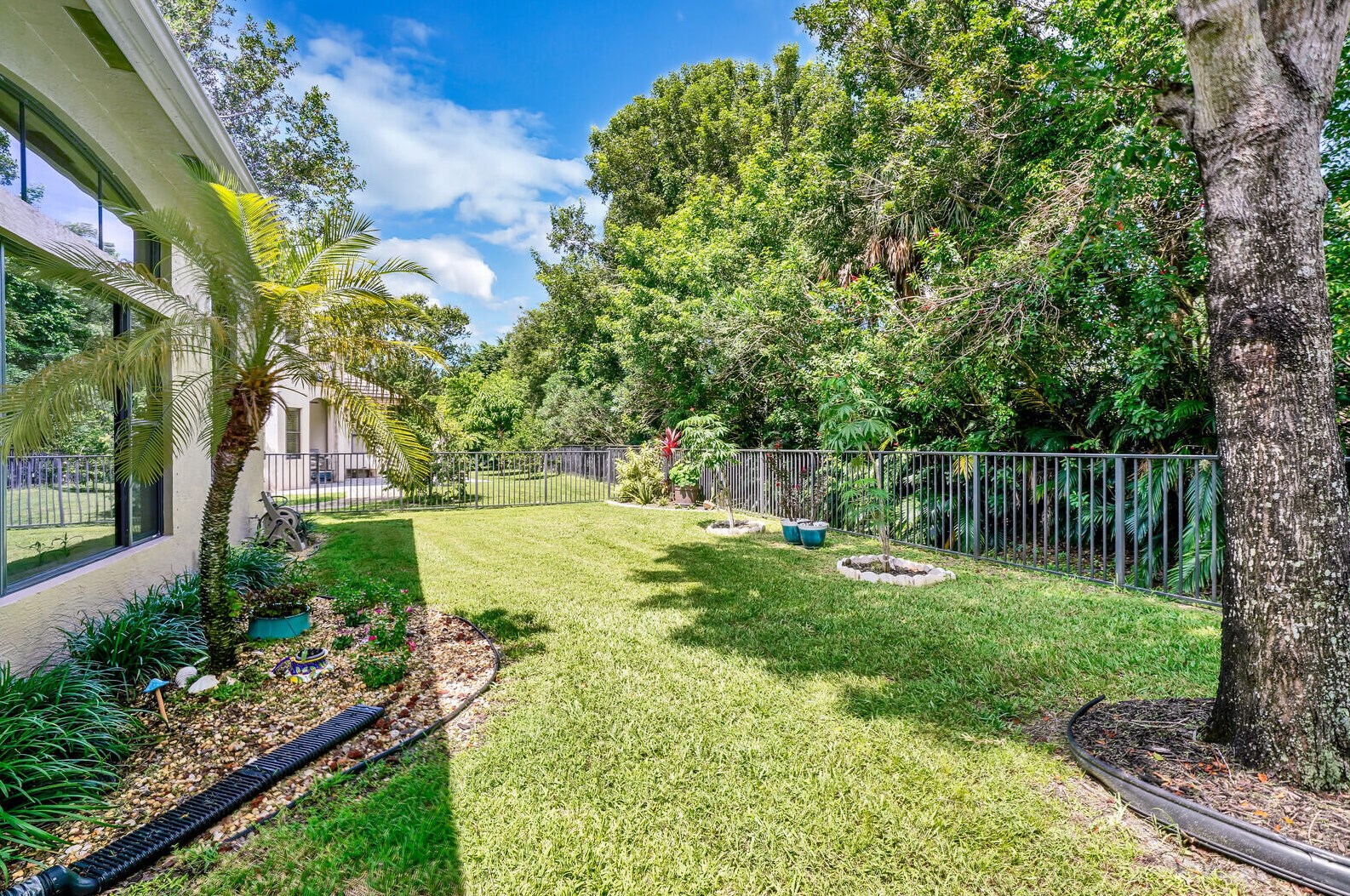 3444 Collonade Dr, Lake Worth FL  33449-8062 exterior