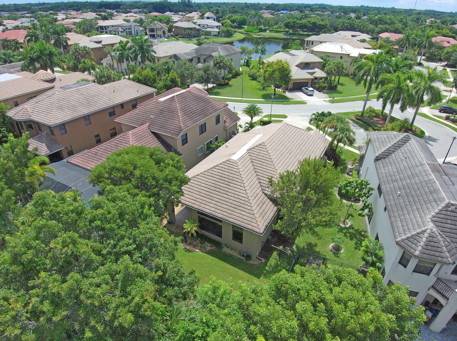 3444 Collonade Dr, Lake Worth FL  33449-8062 exterior