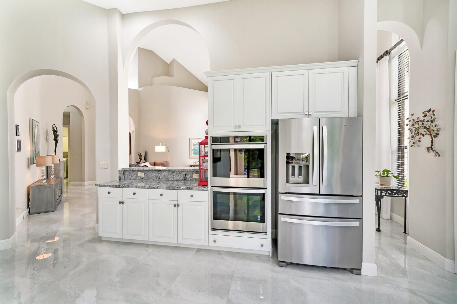 3444 Collonade Dr, Lake Worth FL  33449-8062 exterior