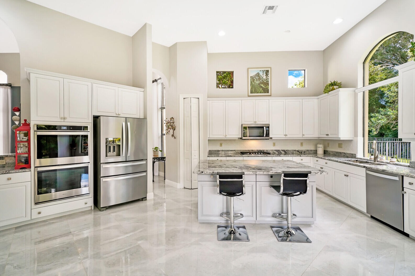 3444 Collonade Dr, Lake Worth FL  33449-8062 exterior