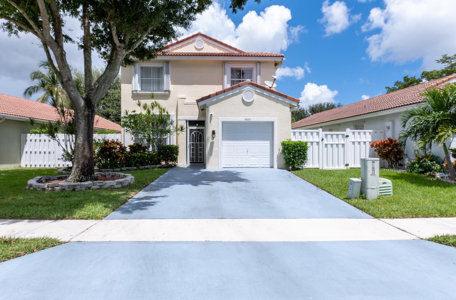 5631 Eagle Trace Ct, Lake Worth, FL 33463-7398