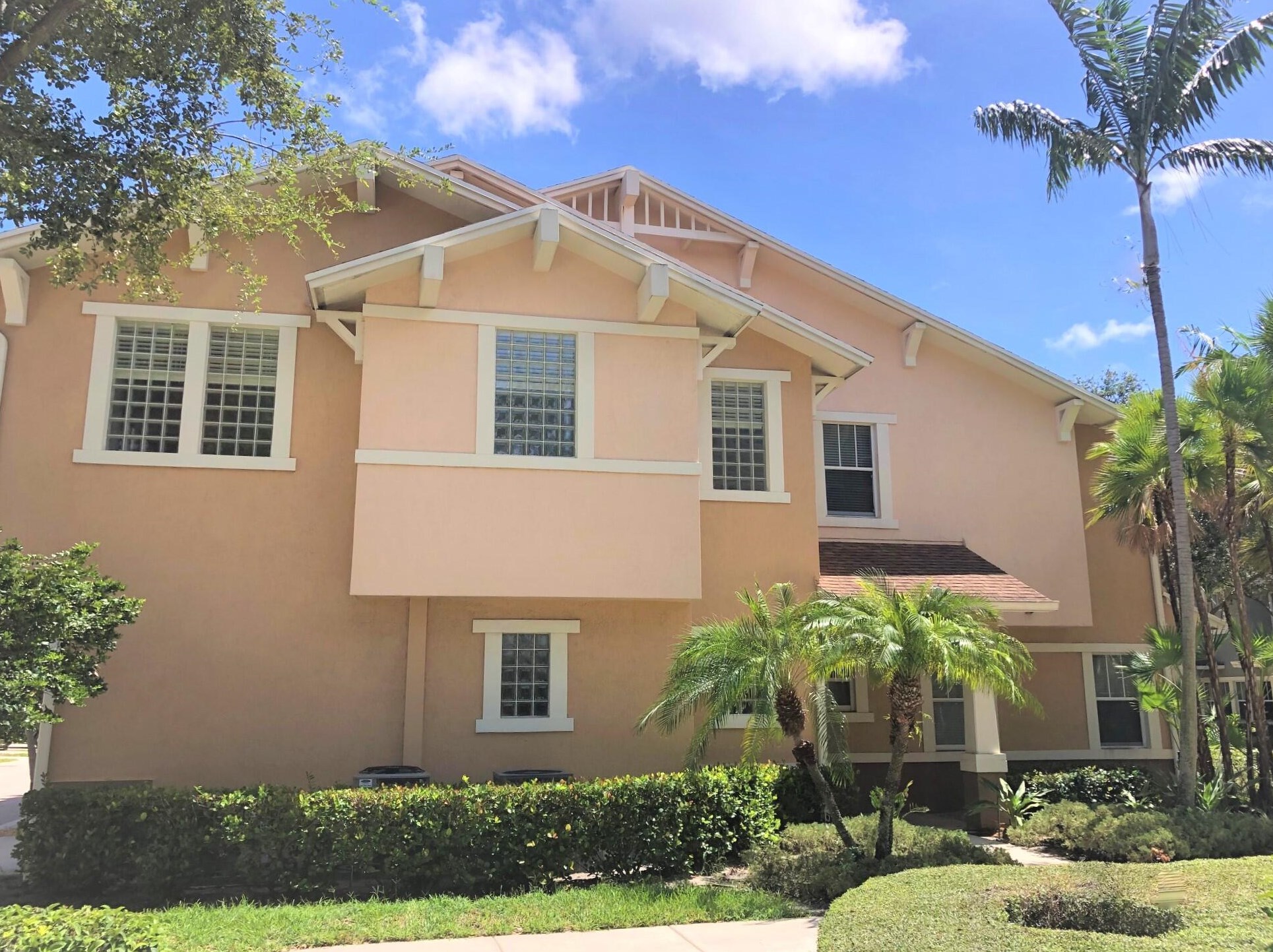 975 Millbrae Ct #1, West Palm Beach, FL 33401