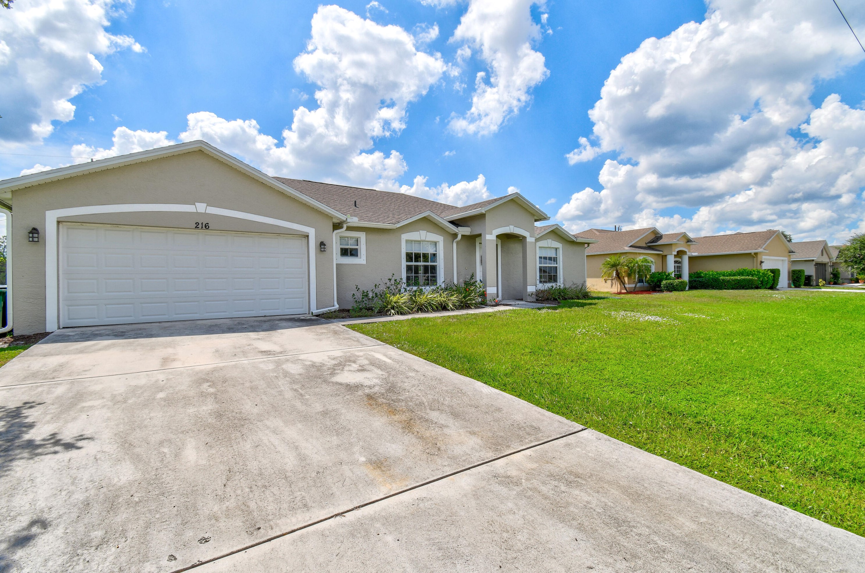 216 Sw Kestor Dr, Fort Pierce, FL 34953