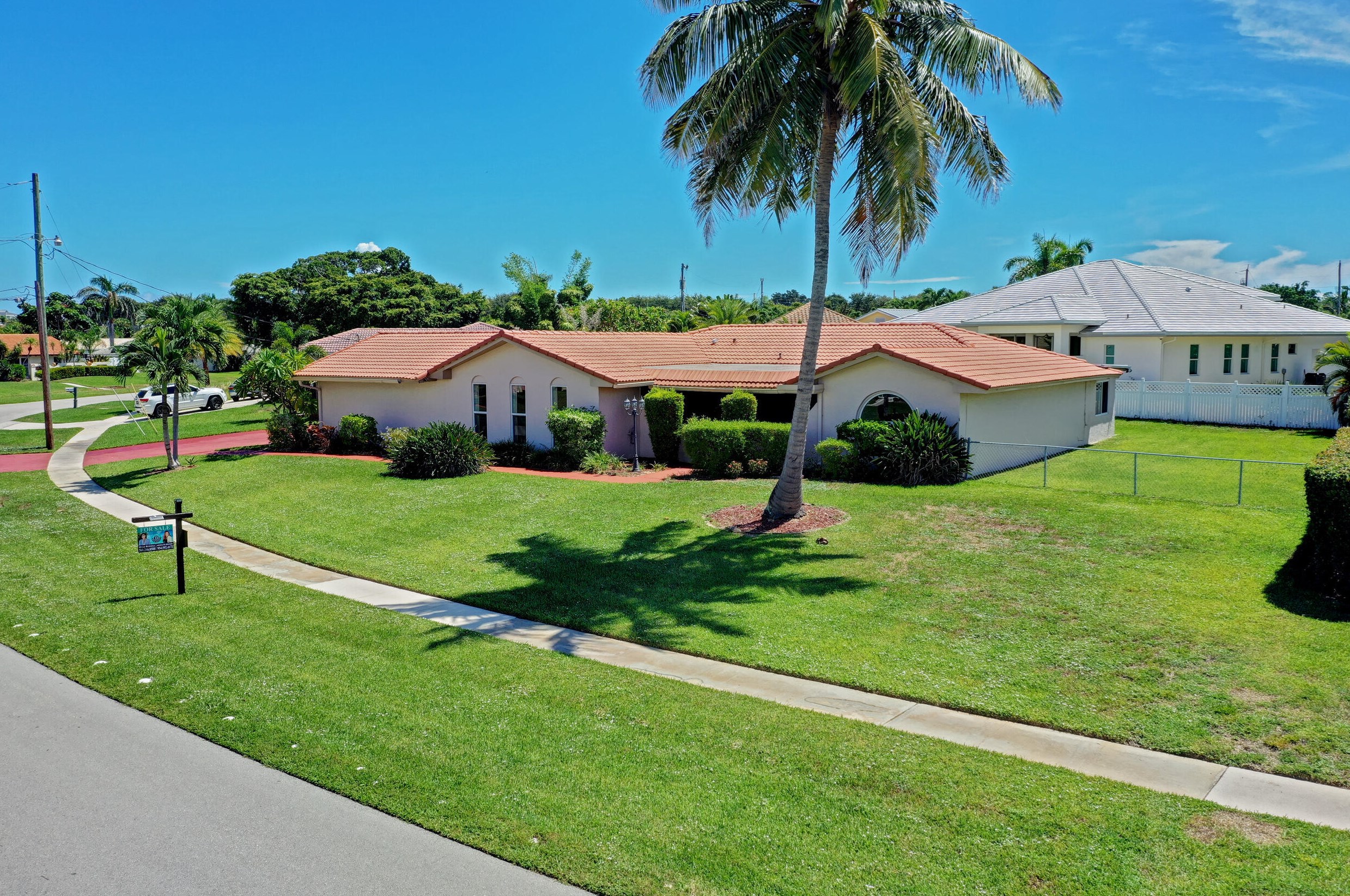 12706 Packwood Rd, West Palm Beach, FL 33408-2235
