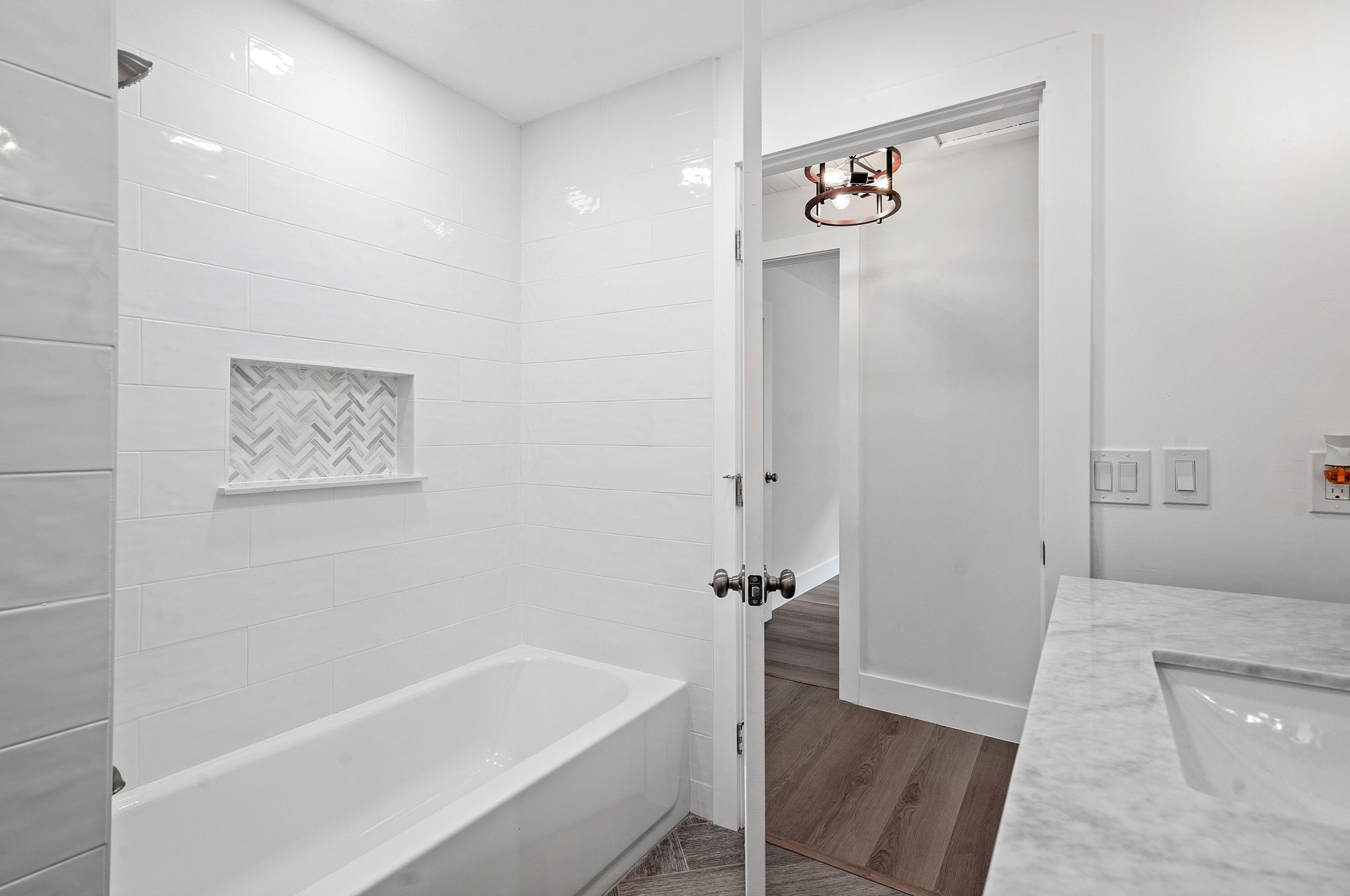 13761 158th St, Jupiter FL  33478-8516 exterior