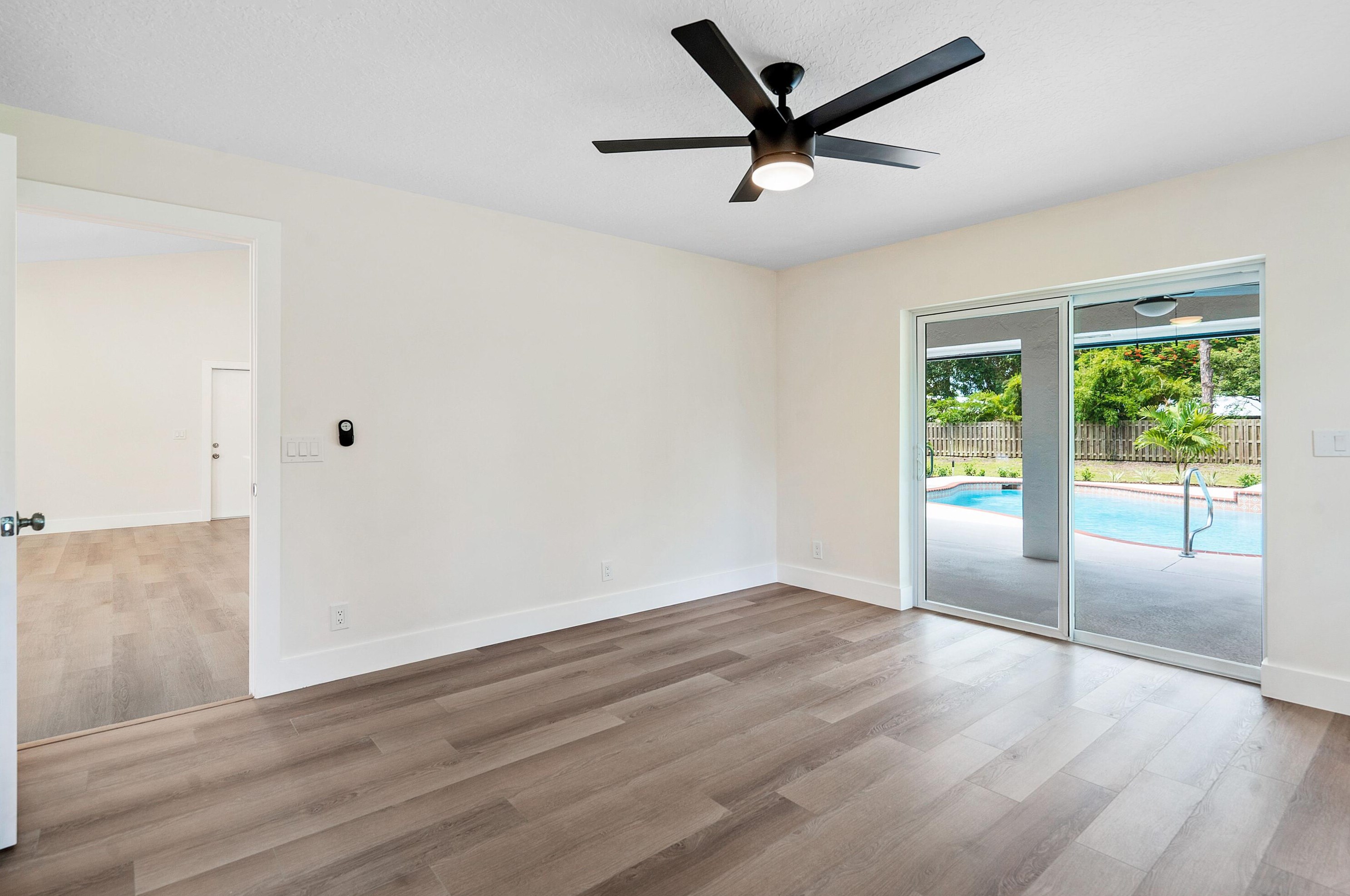 13761 158th St, Jupiter FL  33478-8516 exterior