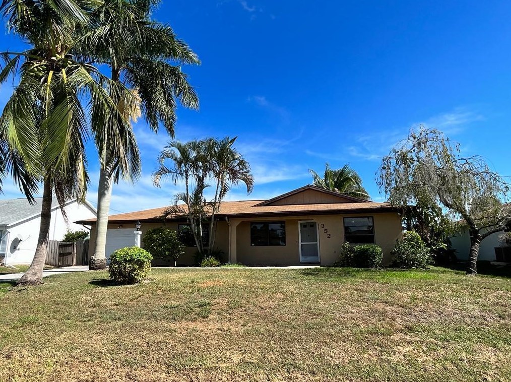 352 Sw Molloy St, Fort Pierce, FL 34984