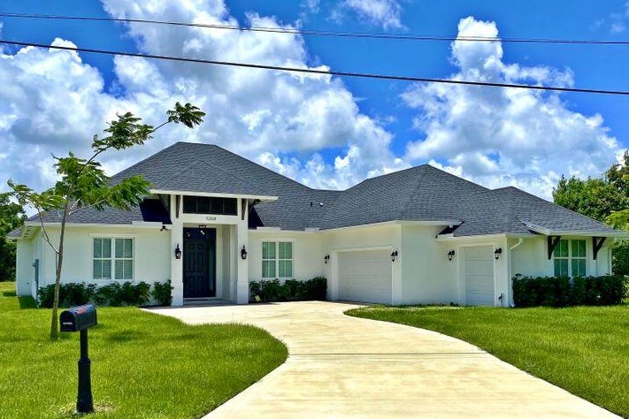 5268 Nw Gamma St, Fort Pierce, FL 34986
