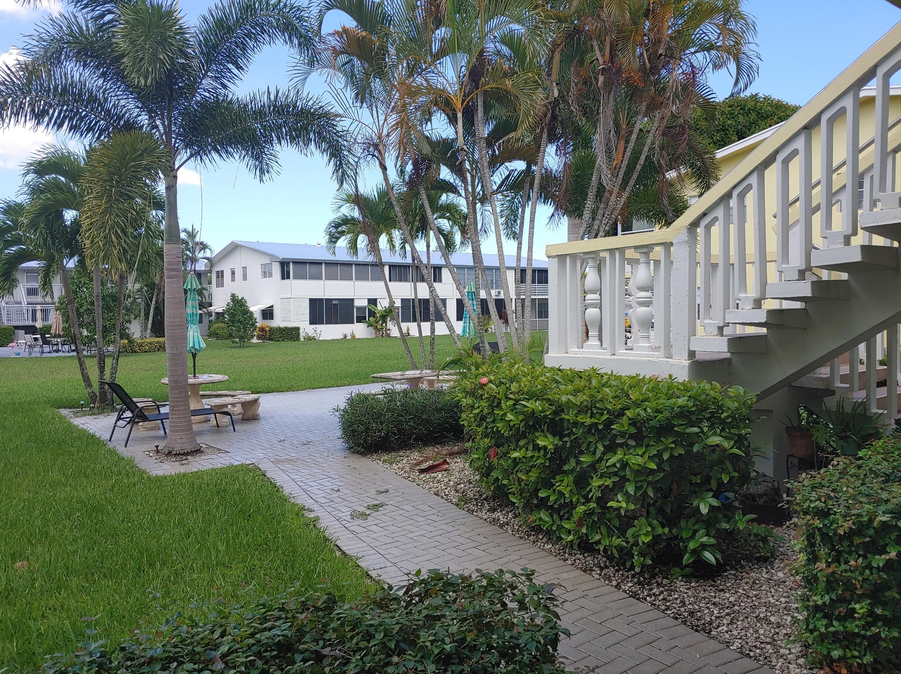 101 Sheffield E, West Palm Beach, FL 33417