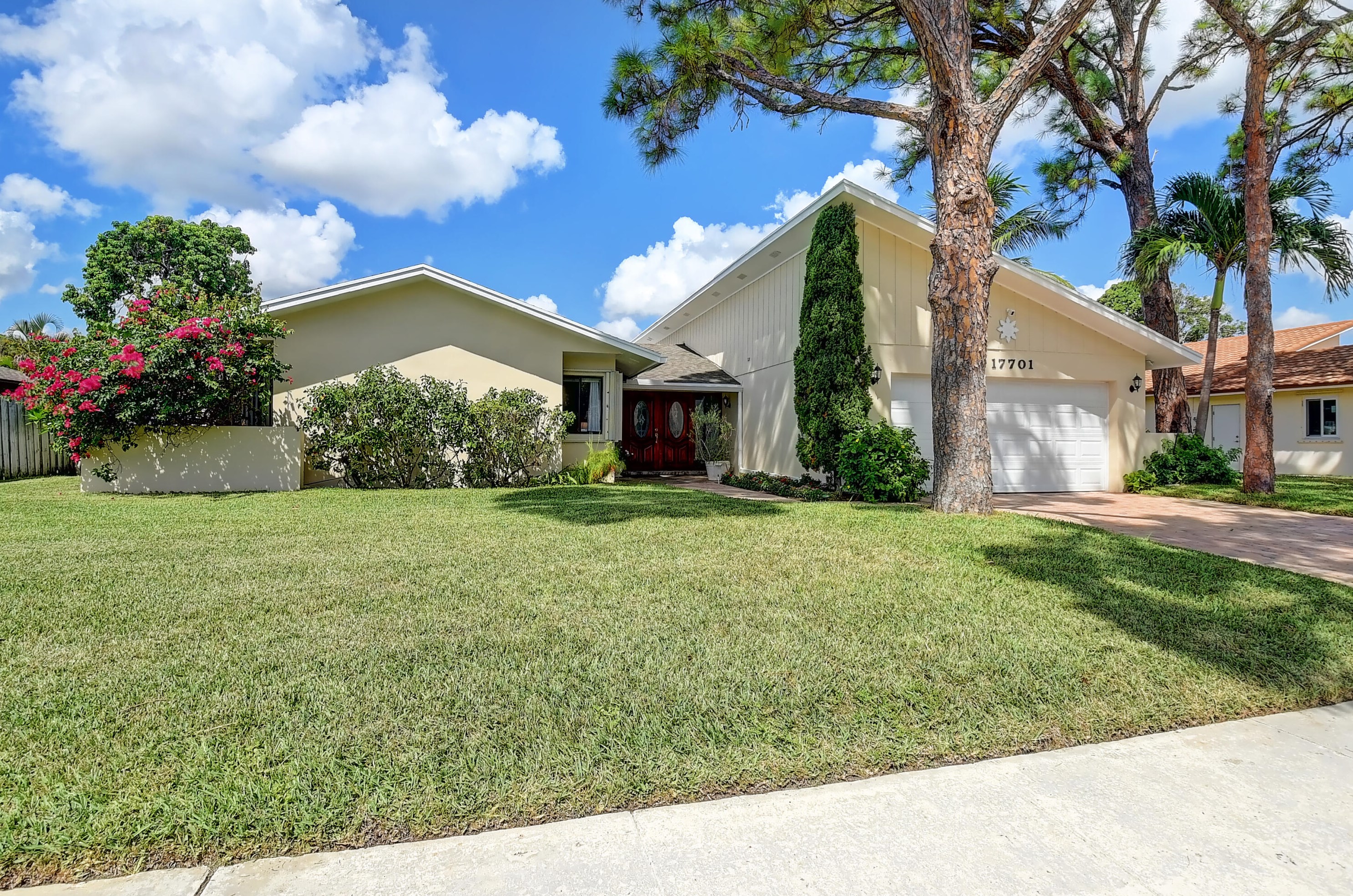 17701 Pine Needle Ter, Boca Raton, FL 33487-2128