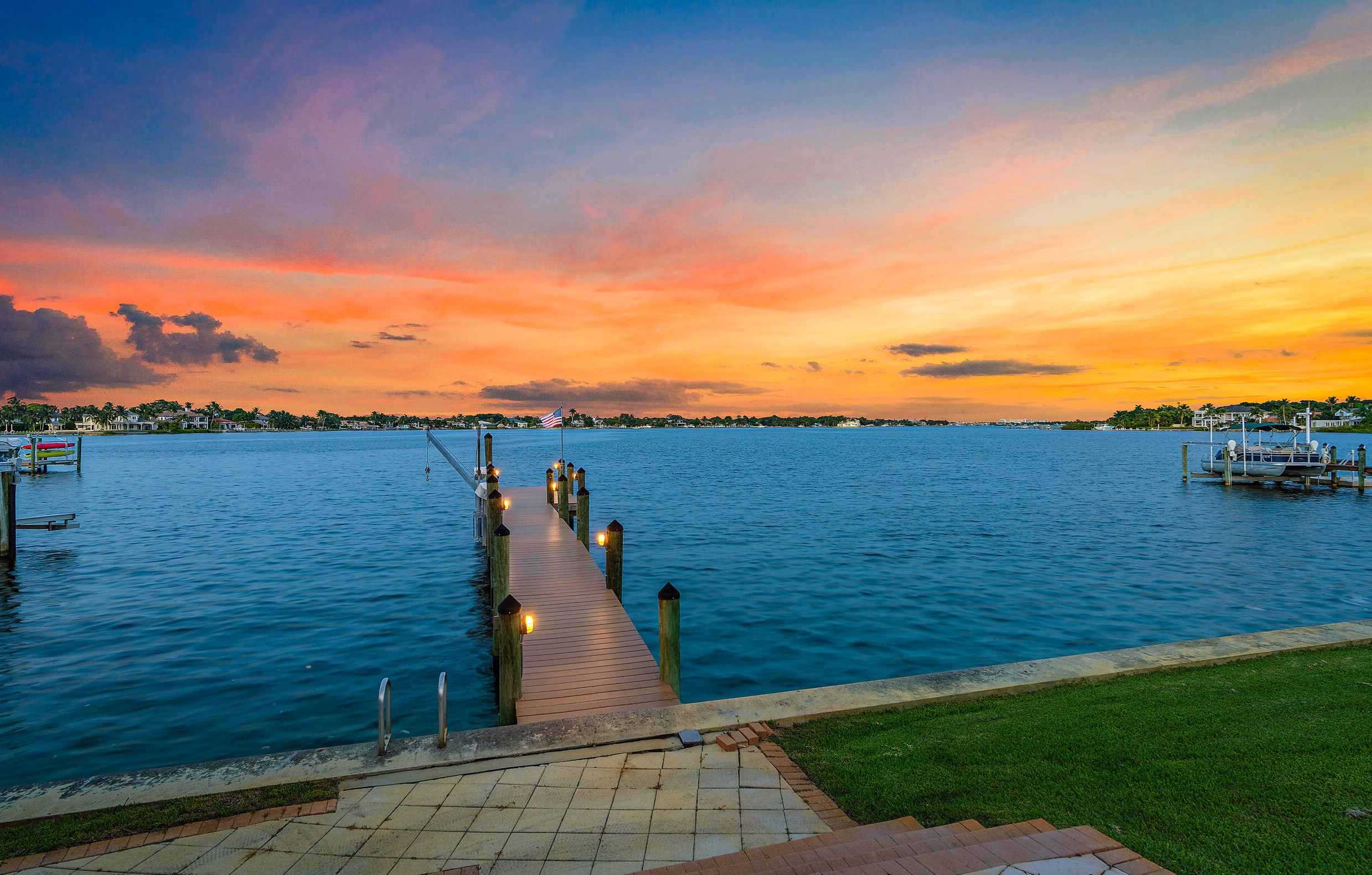 19010 Loxahatchee River Rd, Jupiter, FL 33458