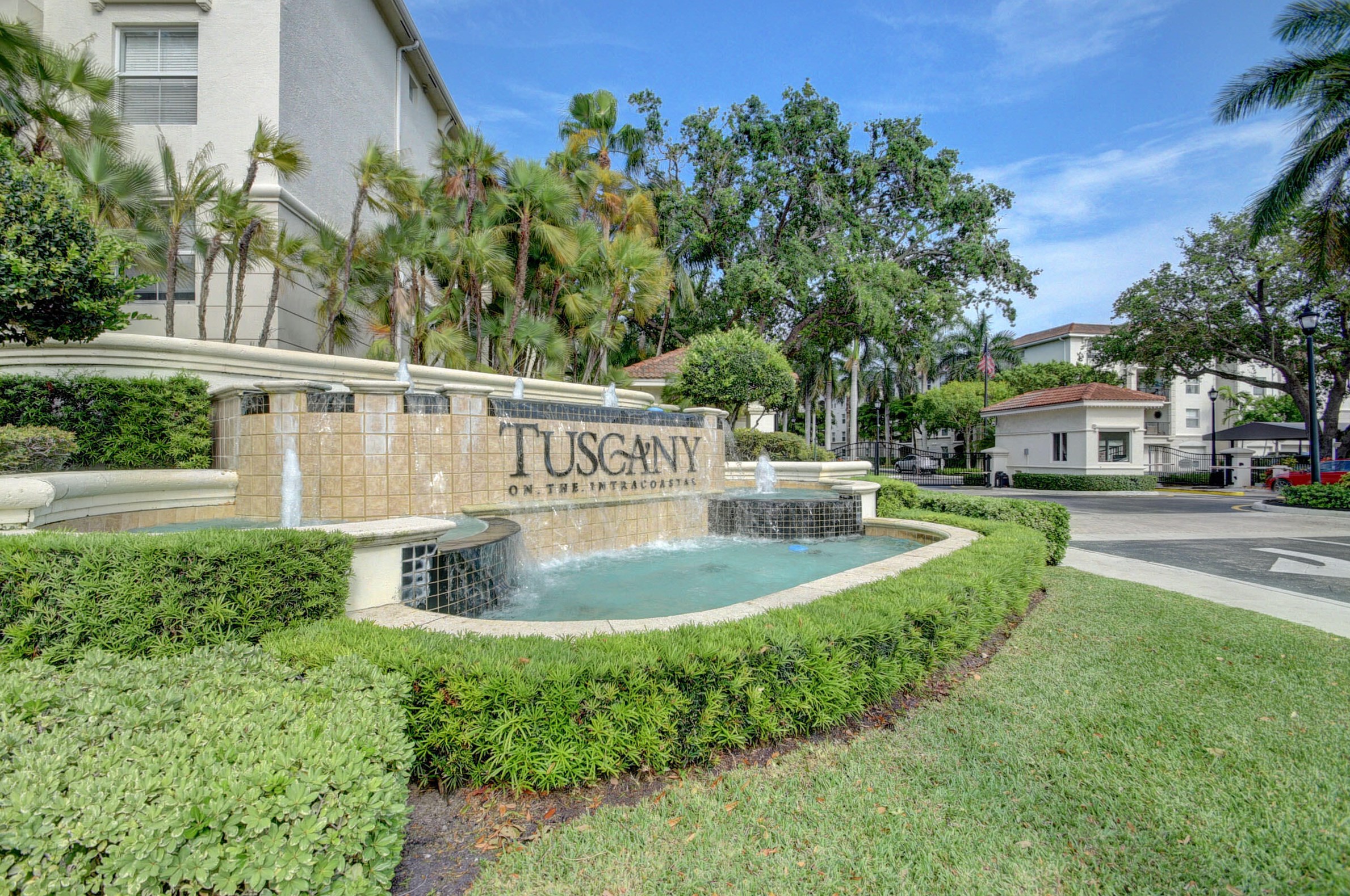 2407 Tuscany Way, Boynton Beach, FL 33435-7809