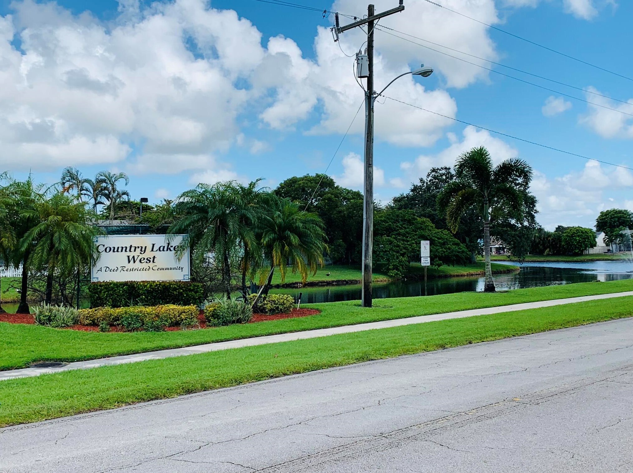 5157 Canal Cir, Lake Worth FL 33467-1840 exterior