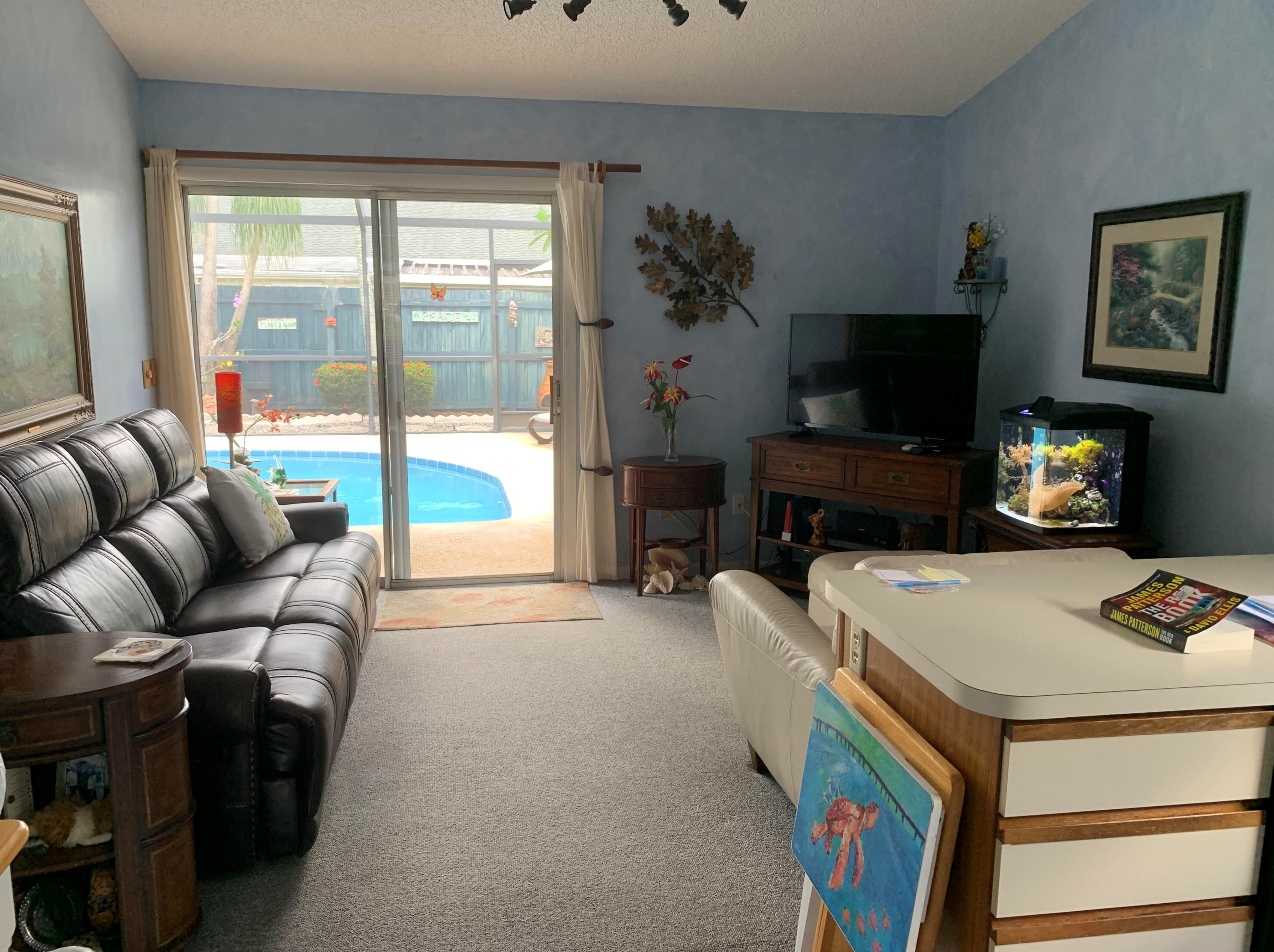 5157 Canal Cir, Lake Worth FL 33467-1840 exterior