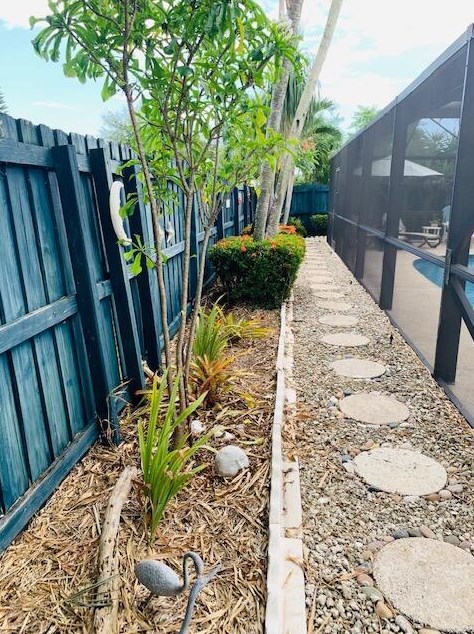 5157 Canal Cir, Lake Worth FL 33467-1840 exterior