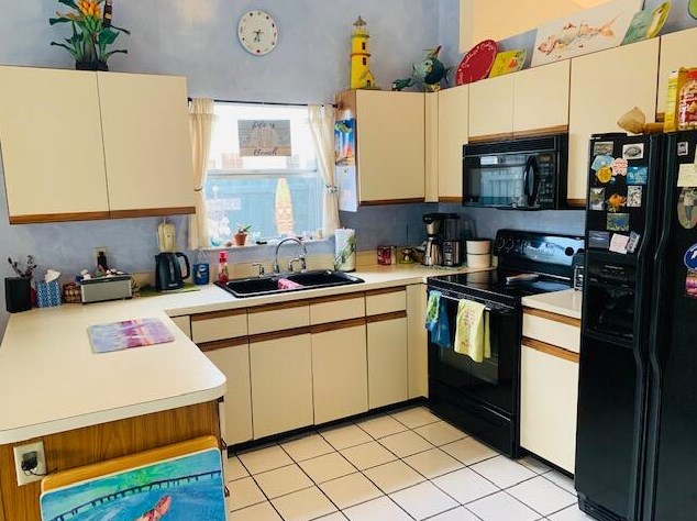 5157 Canal Cir, Lake Worth FL 33467-1840 exterior