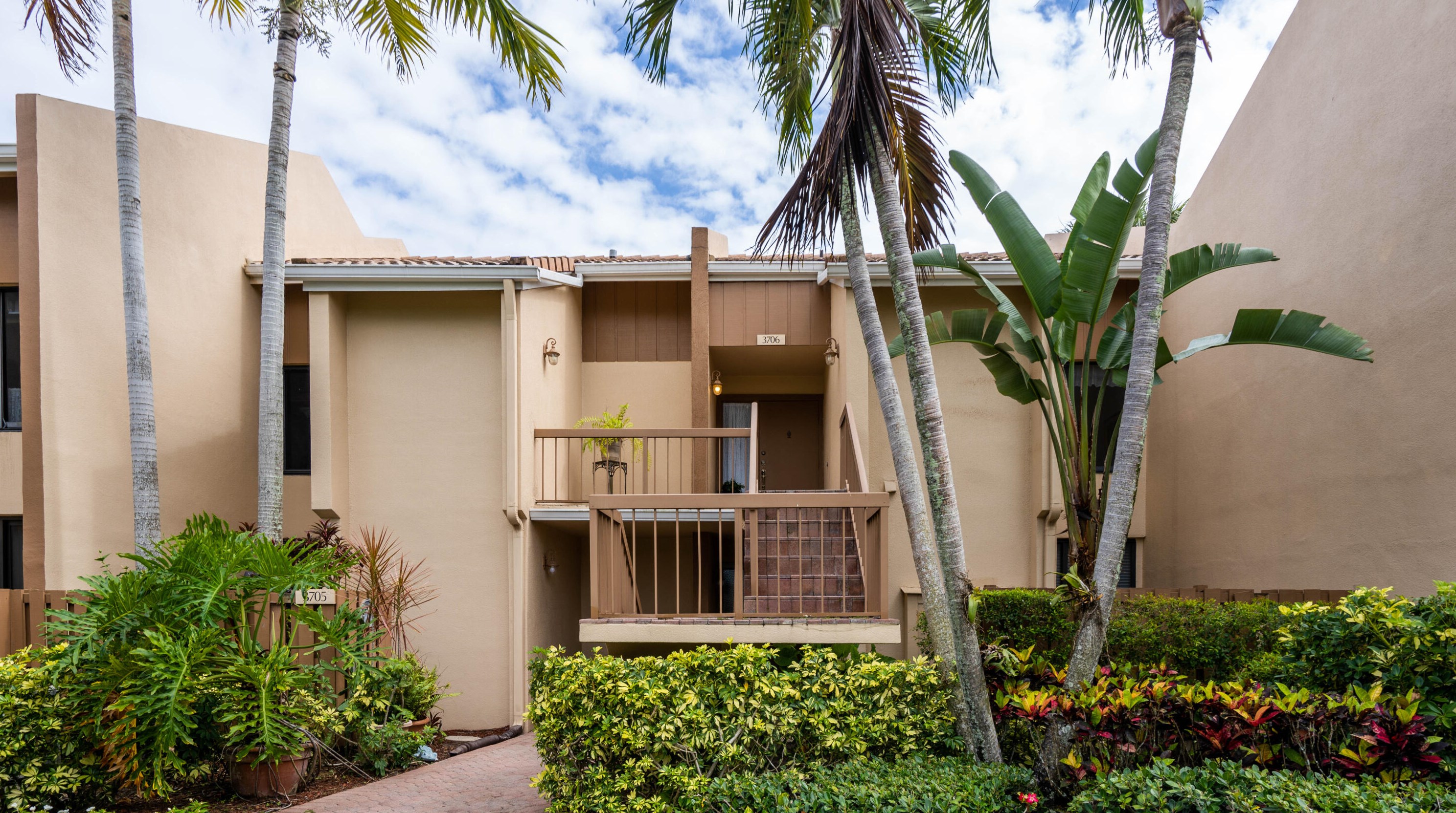3706 Bridgewood Dr, Boca Raton, FL 33434