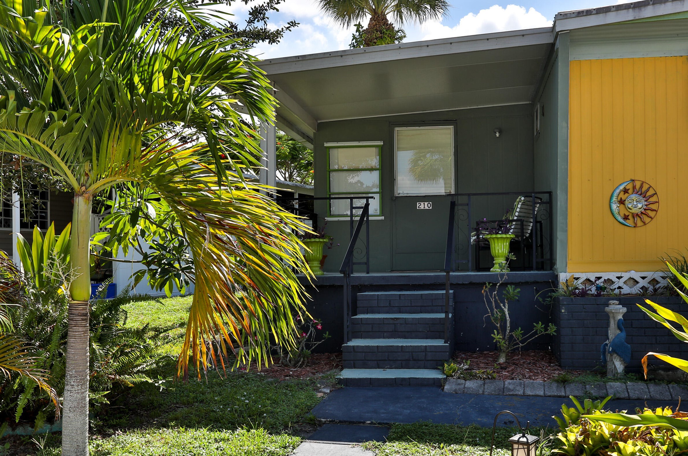 210 Easy St, Stuart, FL 34994-4705