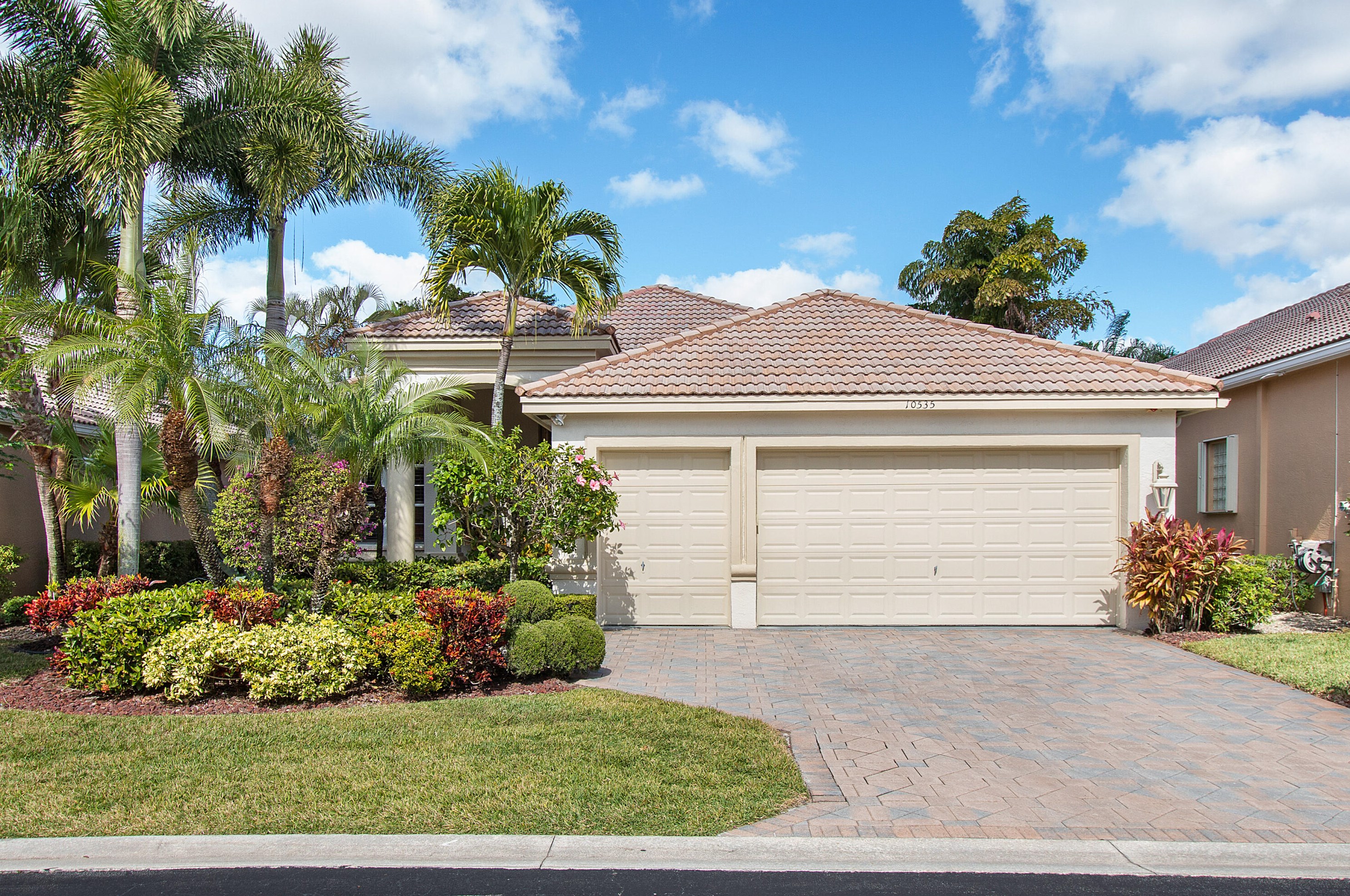 10535 Laurel Estates Ln, Lake Worth, FL 33449-8640