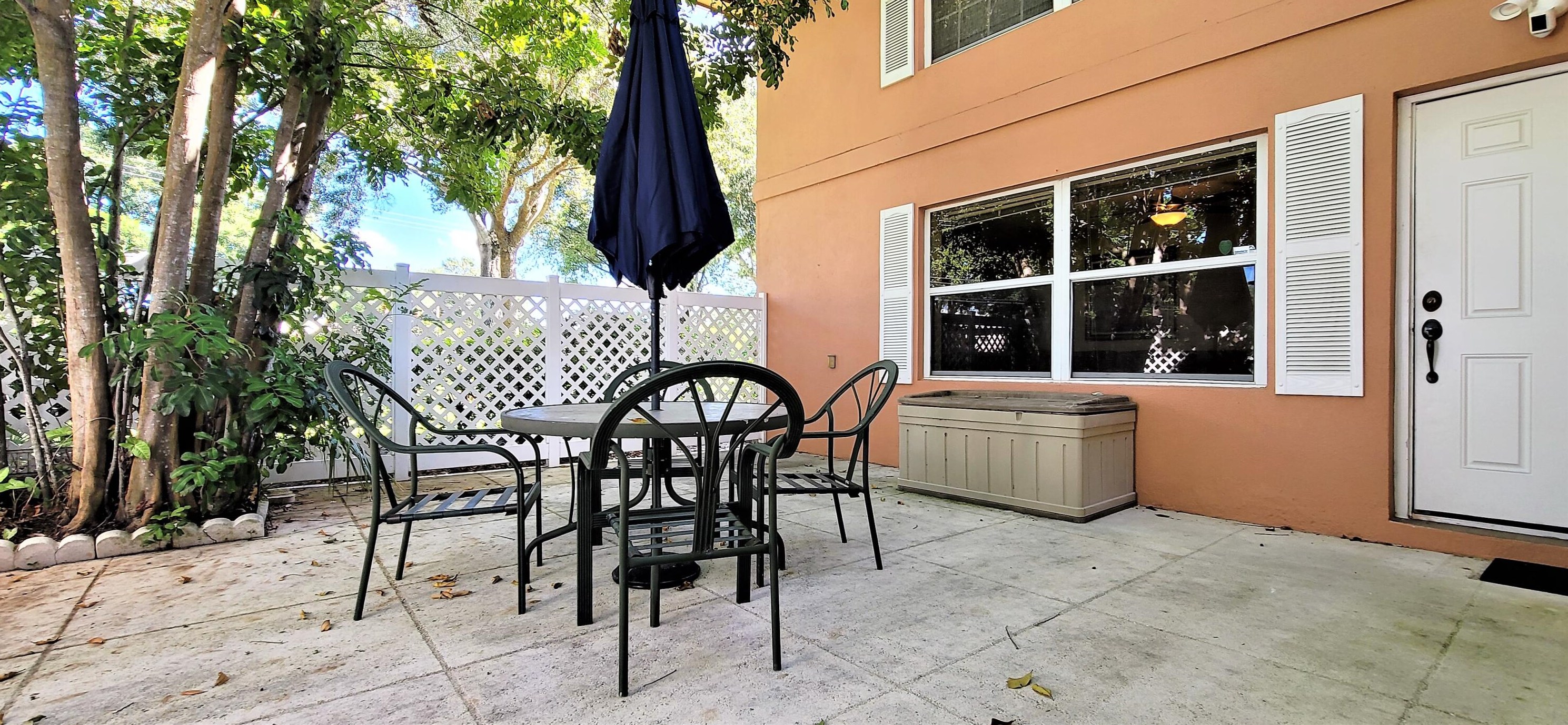 1909 Hartford Ct, West Palm Beach, FL 33409