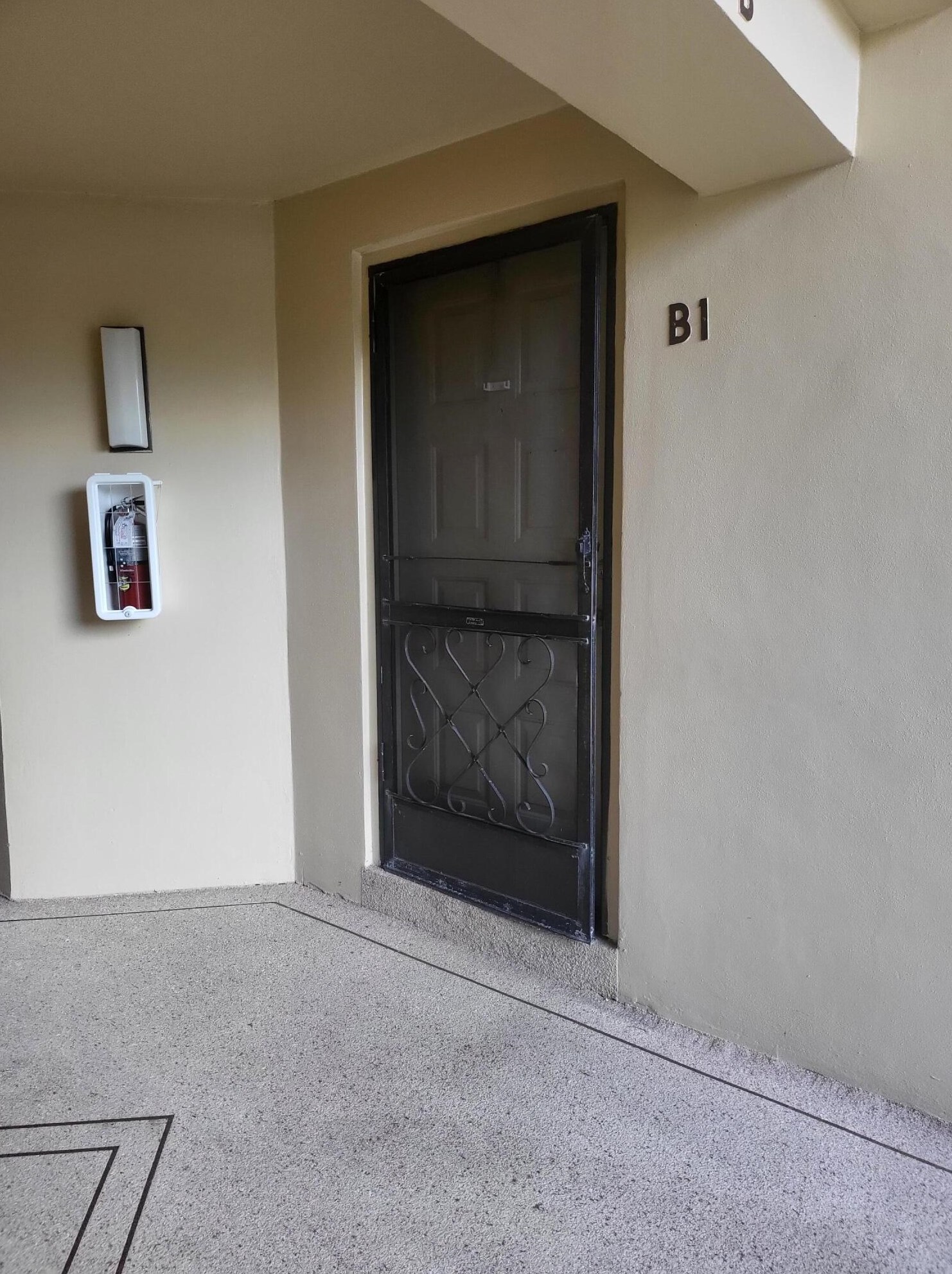 617 Sea Pine Way #b1, West Palm Beach, FL 33415