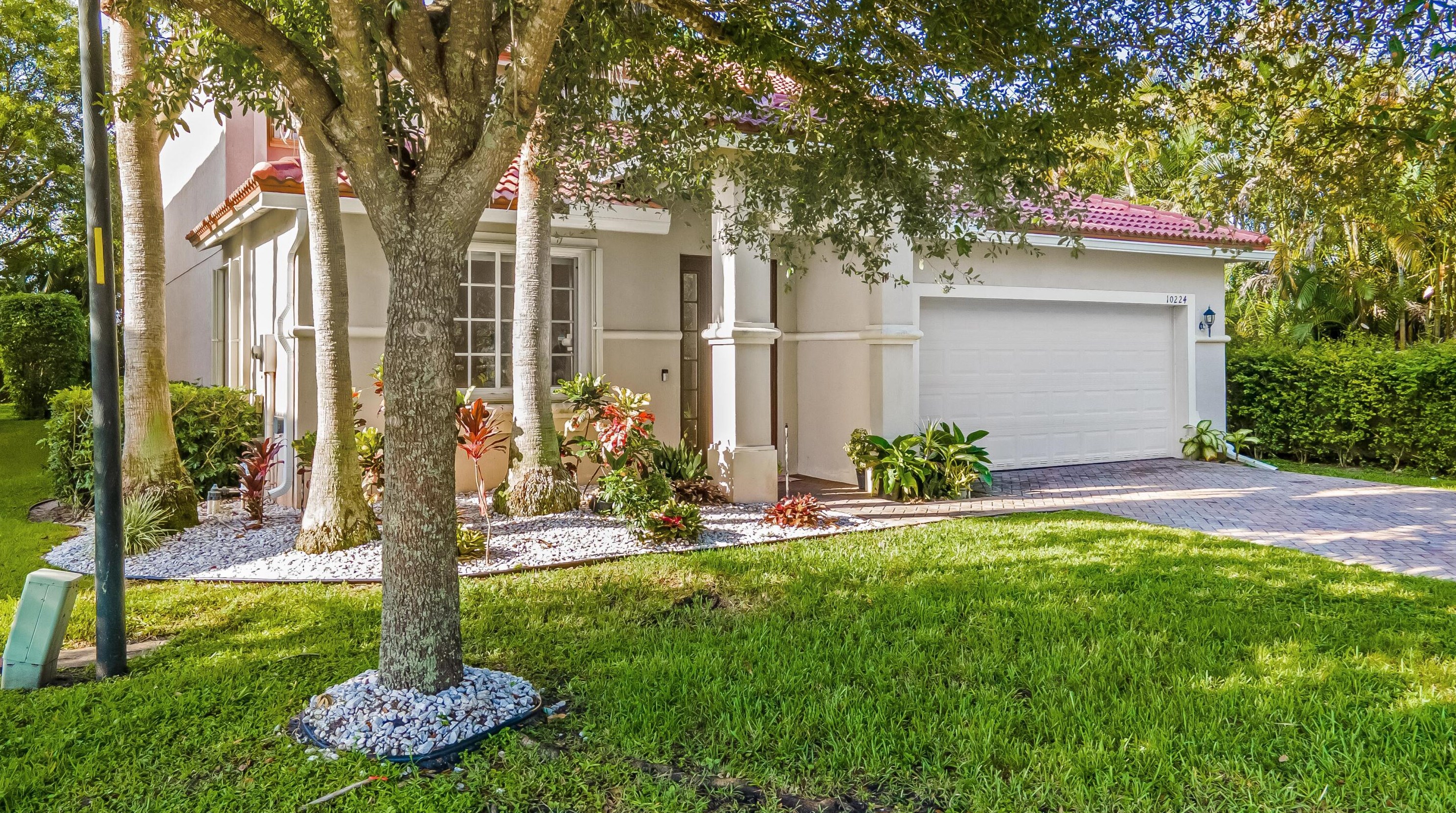 10224 Boca Vista Dr, Boca Raton, FL 33498-1591