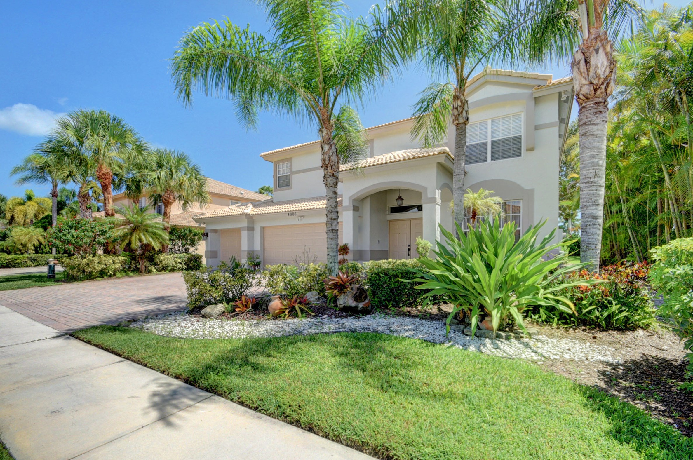 4006 Bahia Isle Cir, Lake Worth, FL 33449-8305