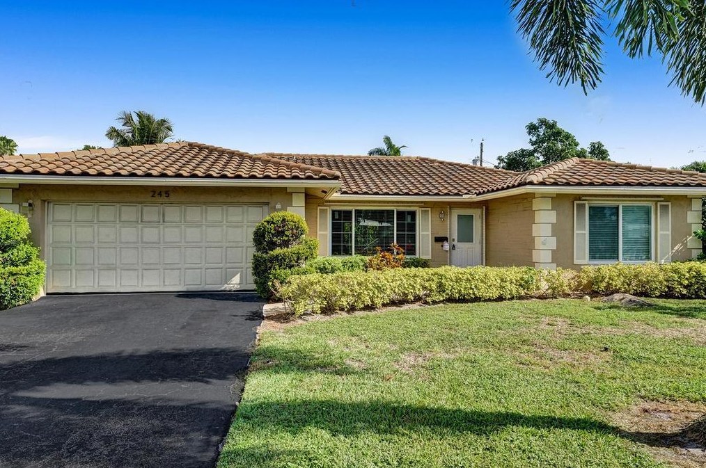 245 Ne 28th Ter, Boca Raton, FL 33431