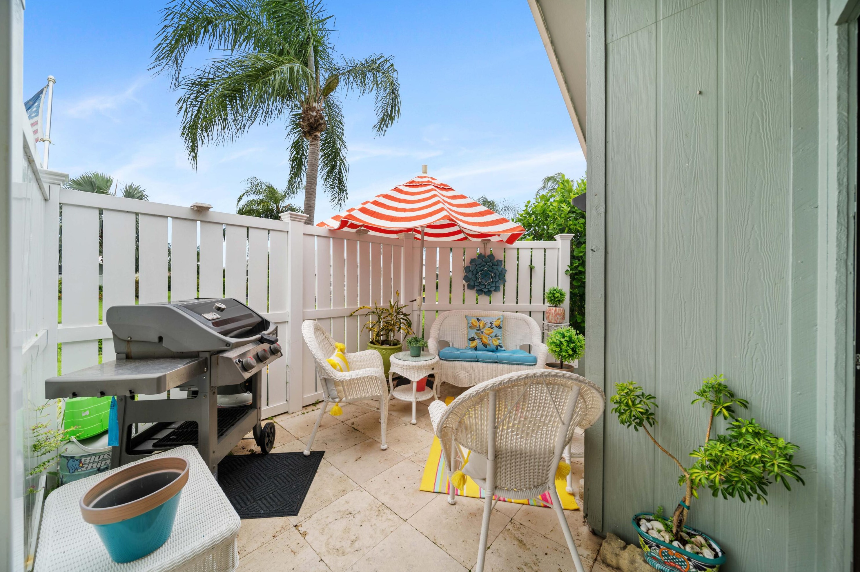 6626 Yorktown Dr, Hobe Sound, FL 33455-7303