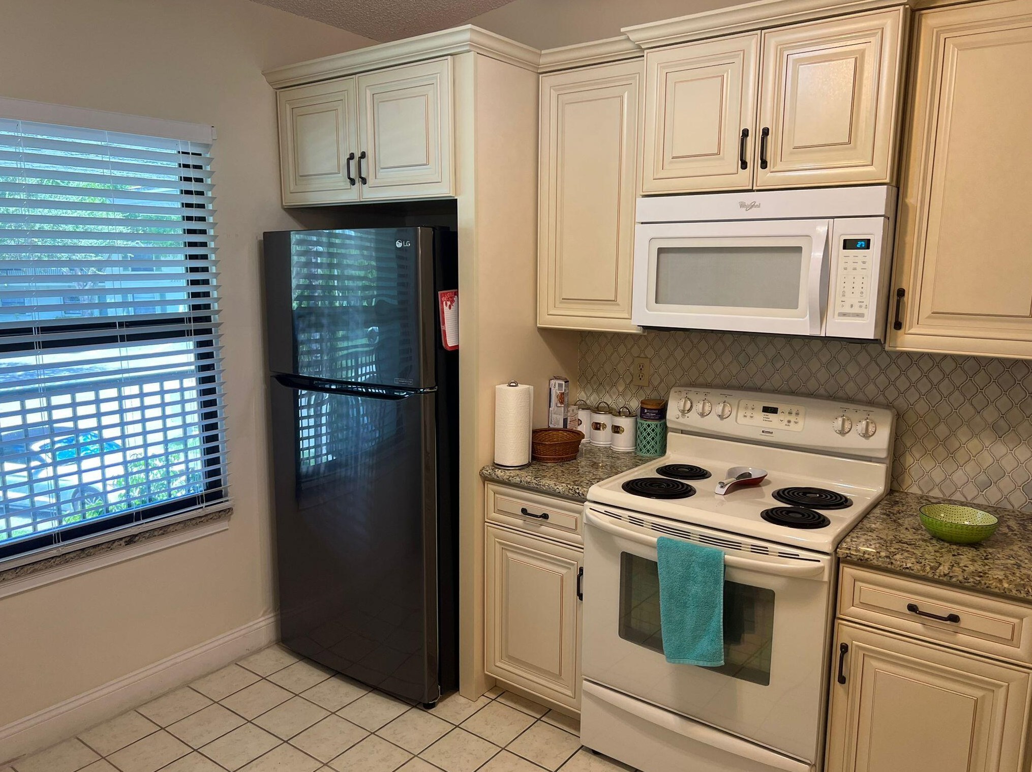 2101 Sabal Ridge Ct, West Palm Beach, FL 33418-8906