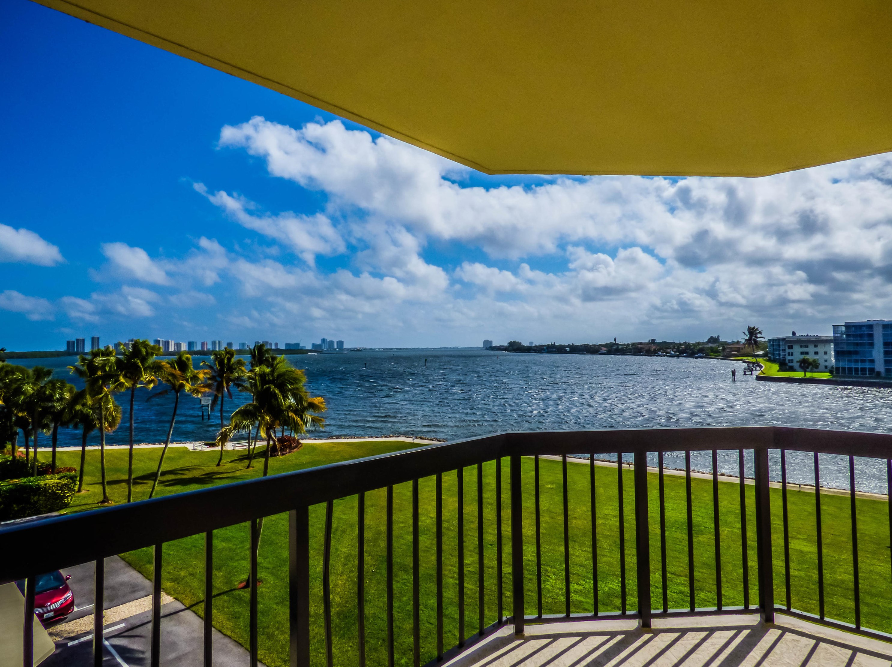 115 Lakeshore Dr #447, West Palm Beach, FL 33408