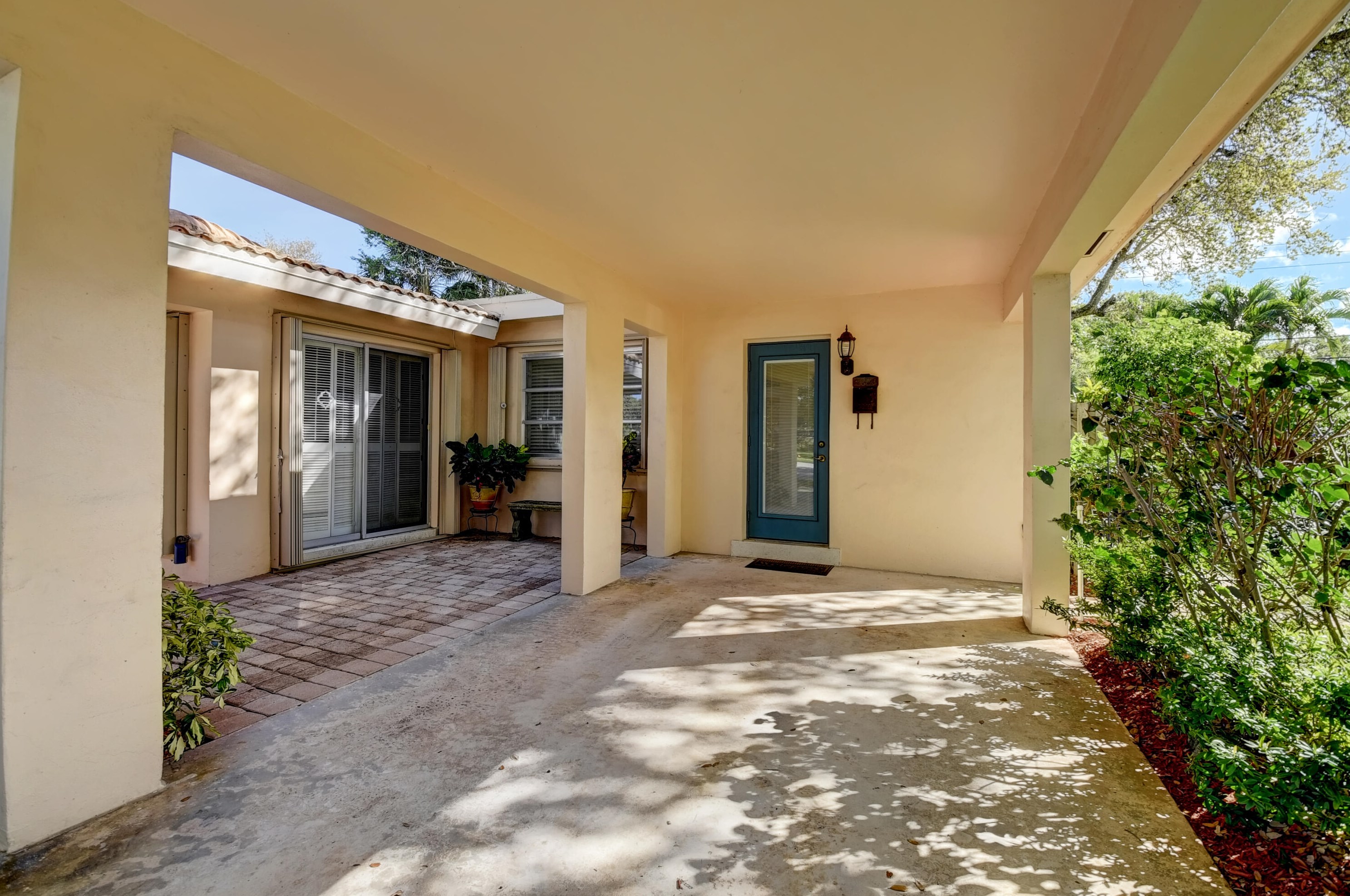 702 Camino Real, Boca Raton FL  33432-6308 exterior