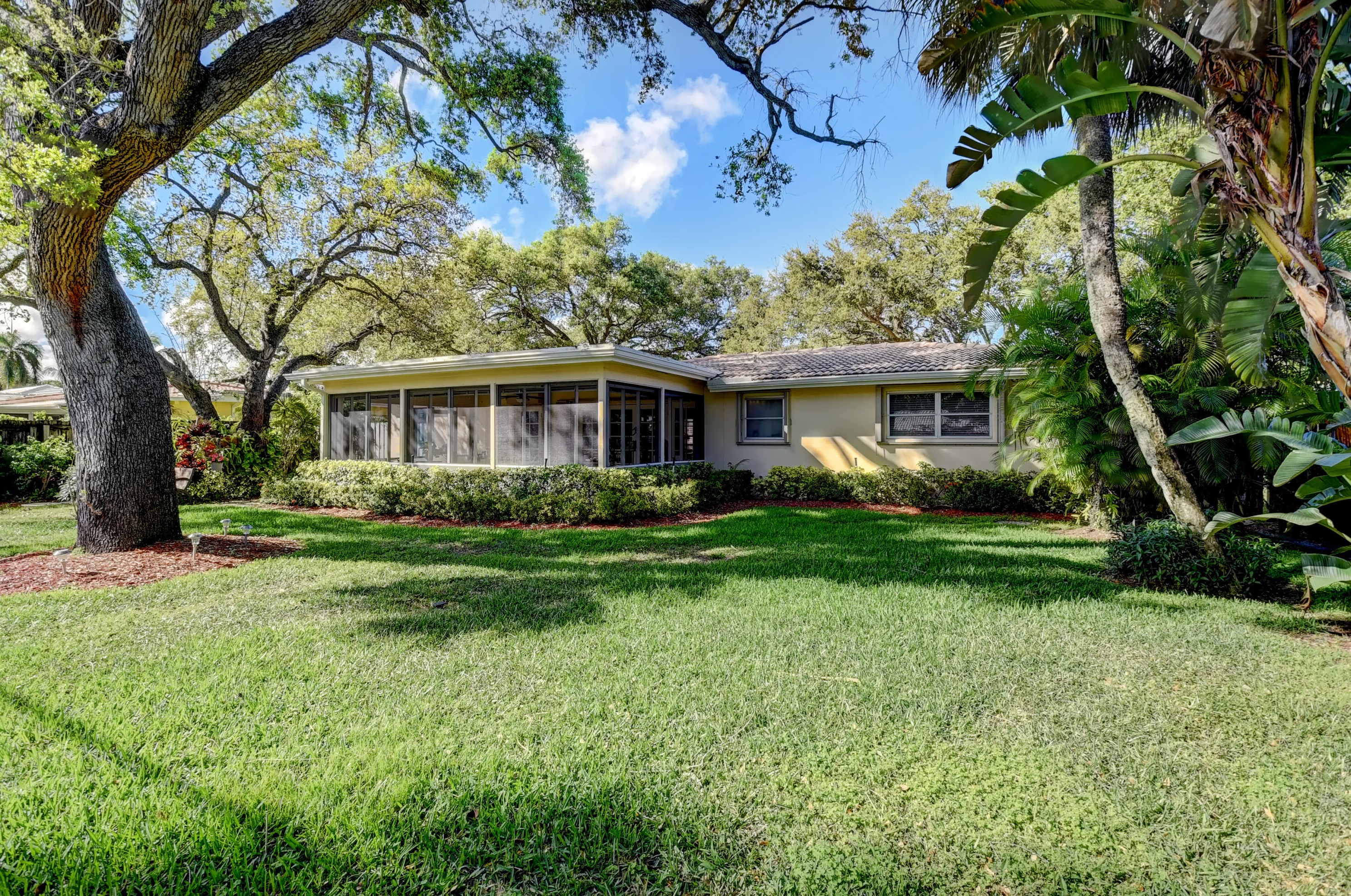 702 Camino Real, Boca Raton FL  33432-6308 exterior