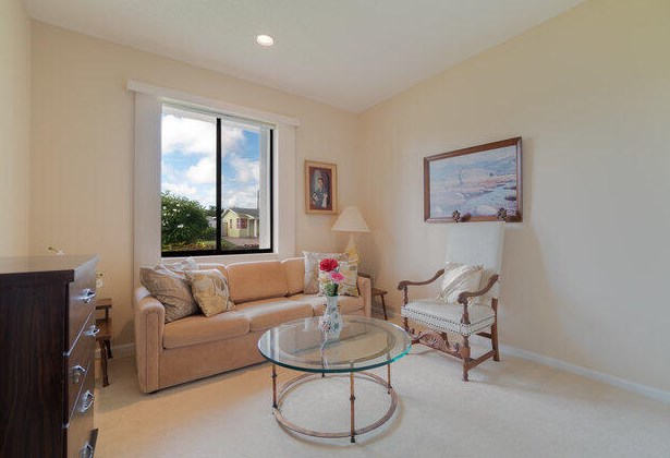 302 Princeton Dr, Lake Worth FL 33460-6239 exterior