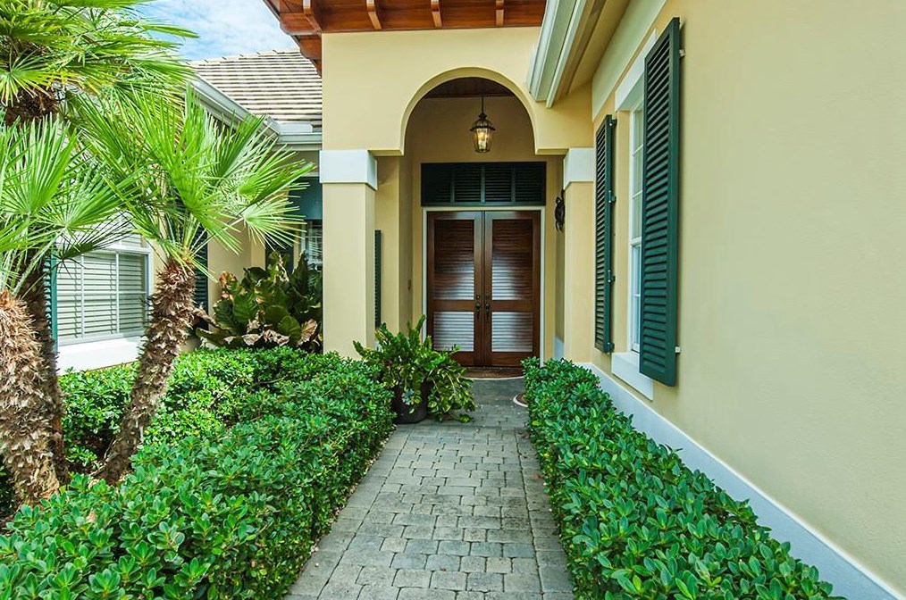 9140 Seasons Ter, Vero Beach, FL 32963