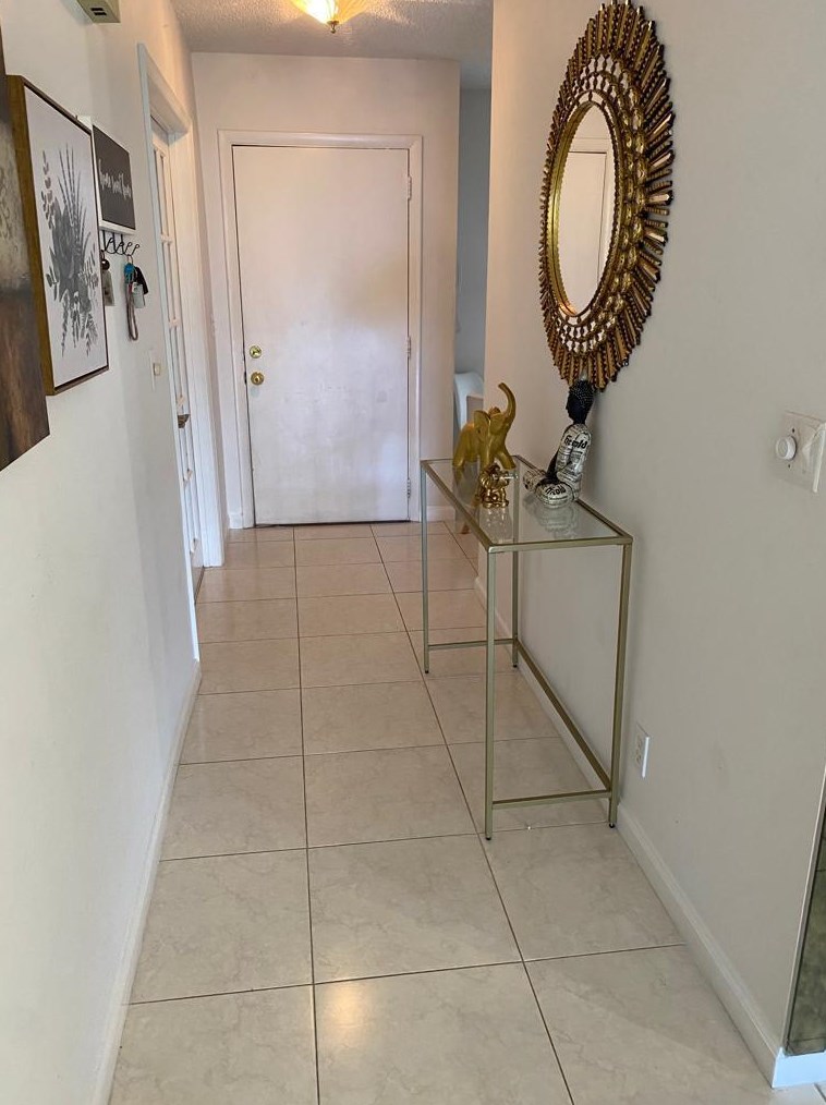 8833 Bella Vista Dr, Boca Raton, FL 33433-1810