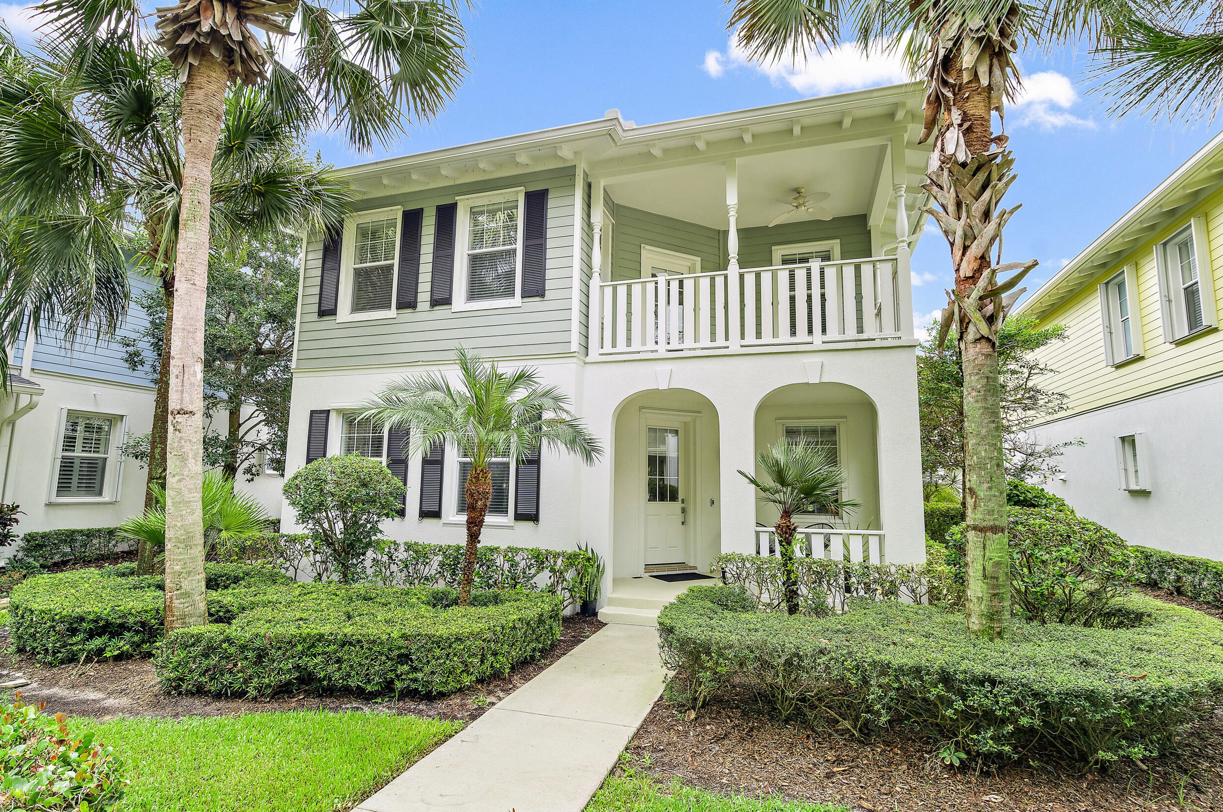 2621 Community Dr, Jupiter, FL 33458-8214