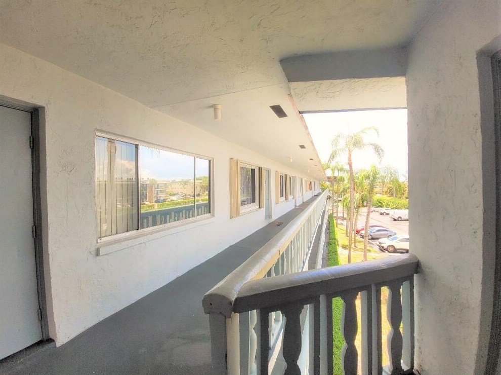 2200 Springdale Blvd, Lake Worth, FL 33461-6386