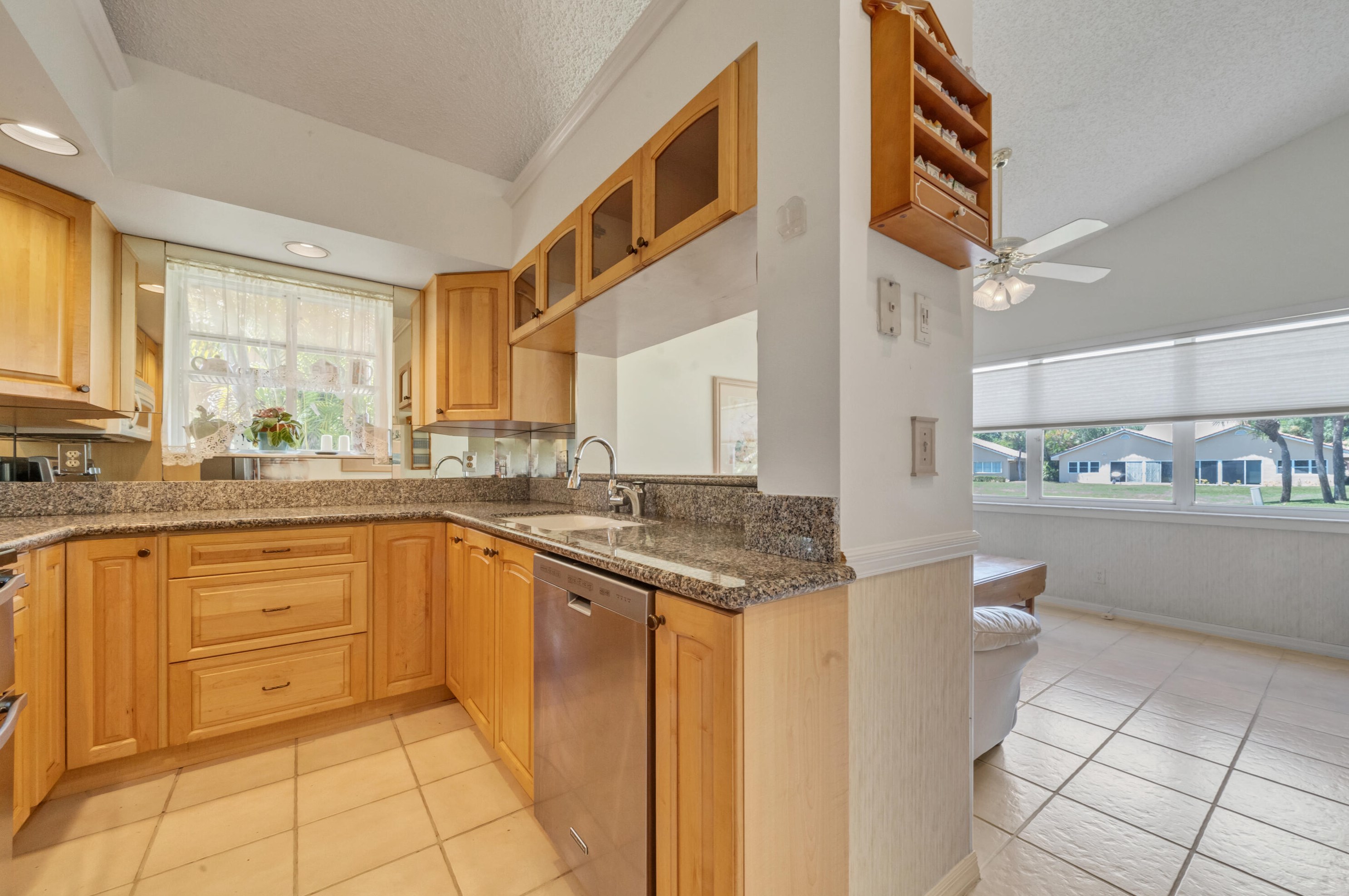10871 Lakemore Ln, Boca Raton, FL 33498-1532