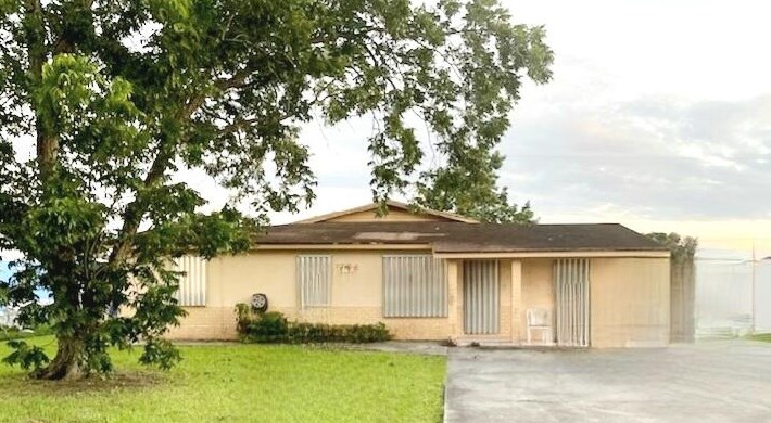 1204 Carolina Ave, Clewiston, FL 33440-5623