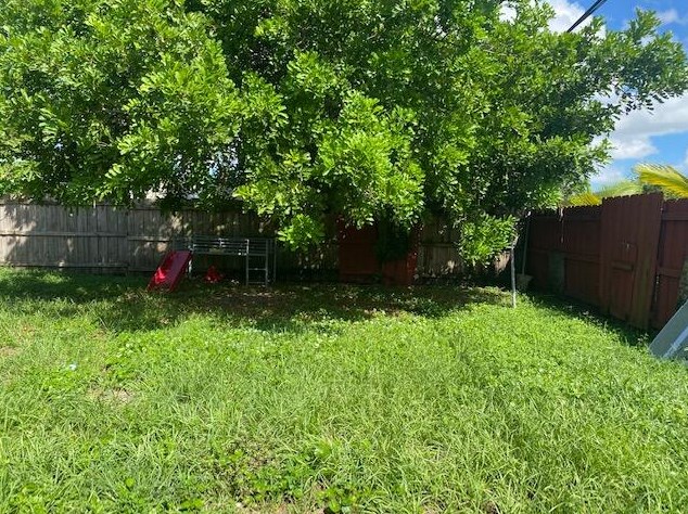 7530 Ramona St, Hollywood FL 33023-2460 exterior