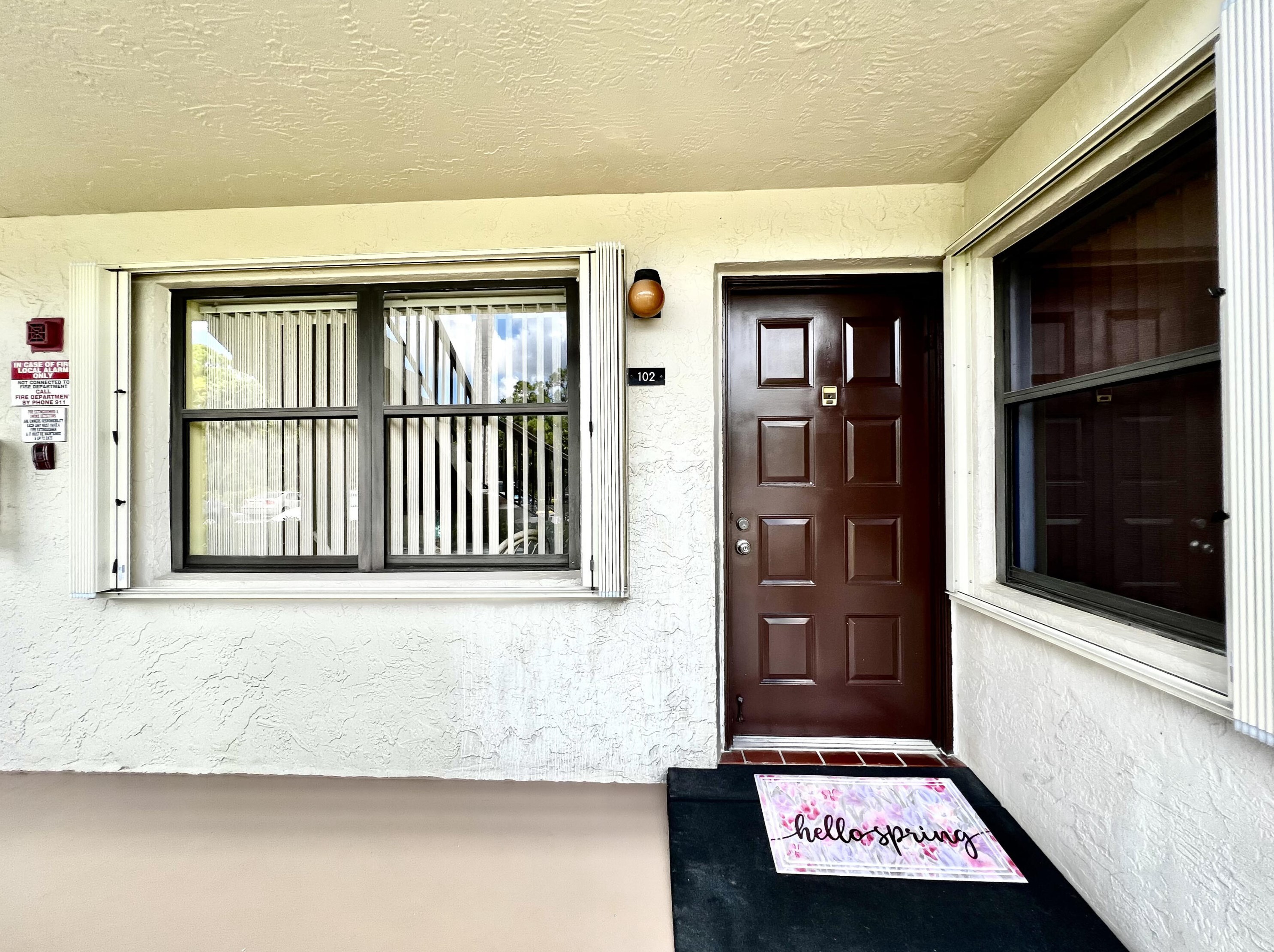 4880 Lucerne Lakes Blvd, Lake Worth, FL 33467-8815
