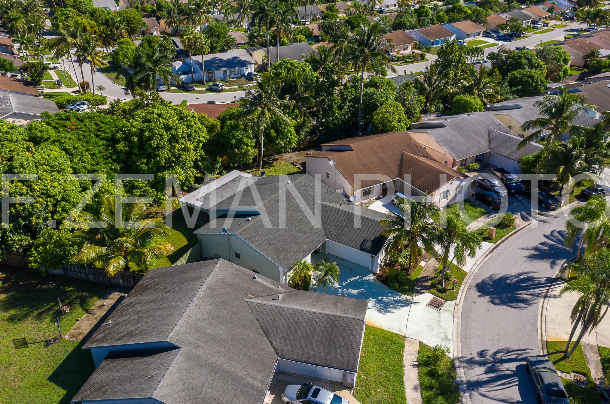 5926 Lincoln Cir, Lake Worth, FL 33463-6743