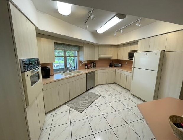 712 72 St, Boca Raton FL 33487-2438 exterior