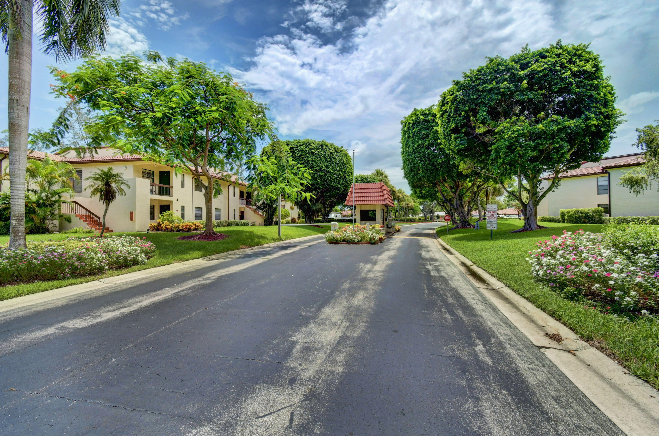 21848 Arriba Real, Boca Raton FL 33433-3198 exterior