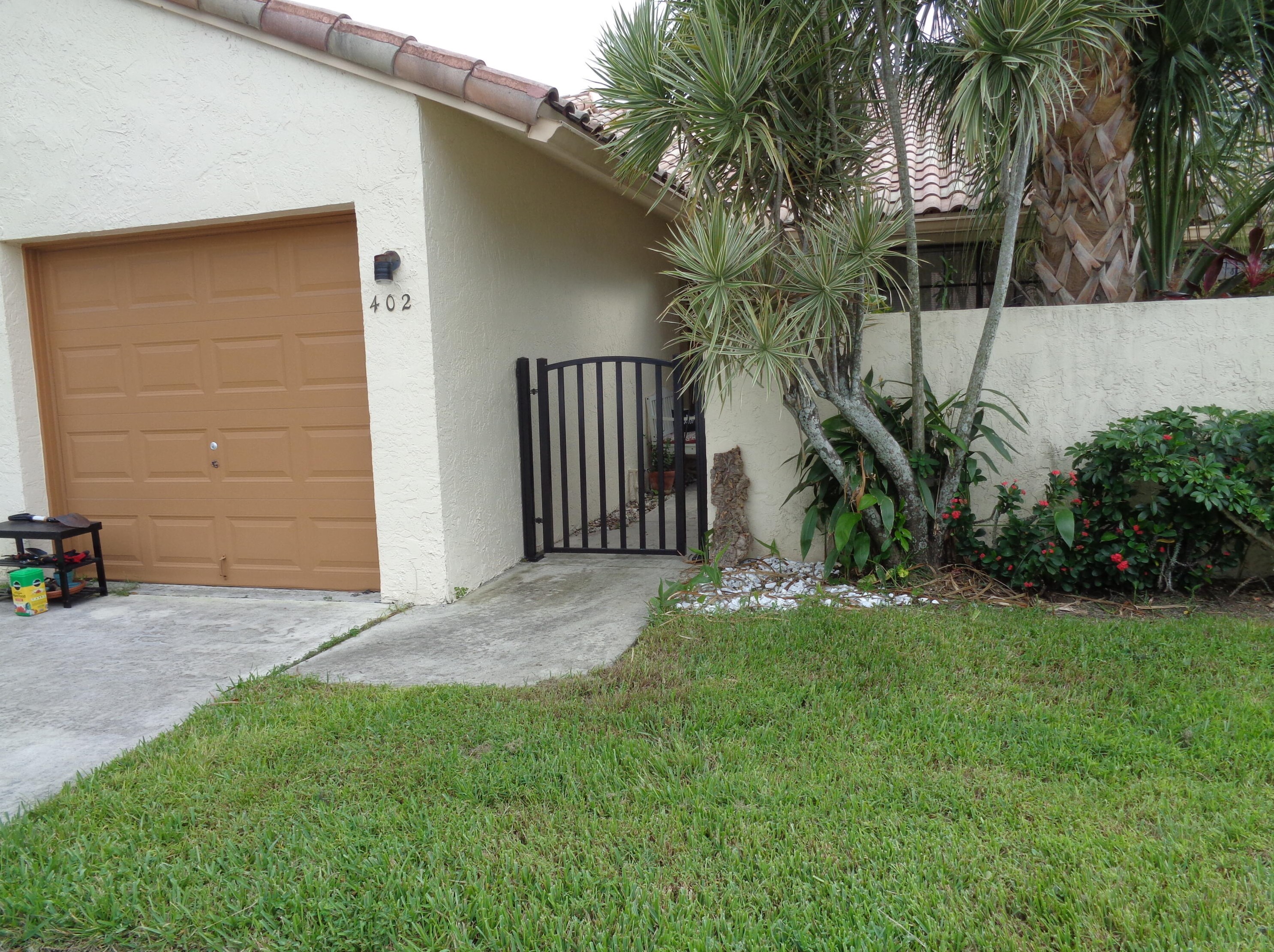 402 Cottonwood Pl, Boca Raton, FL 33431-8223